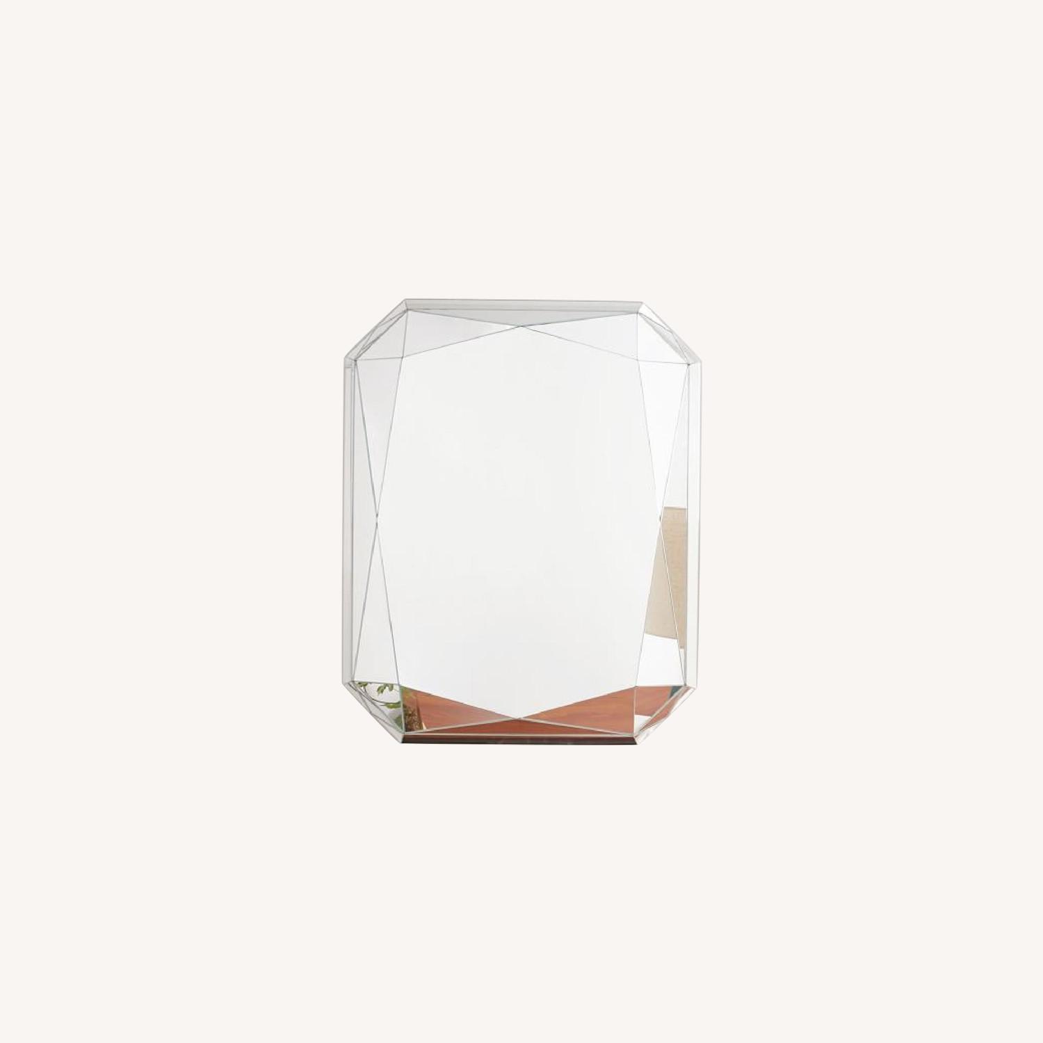 モンテカルロのエトワール West Elm Emerald Cut Faceted Mirror - AptDeco