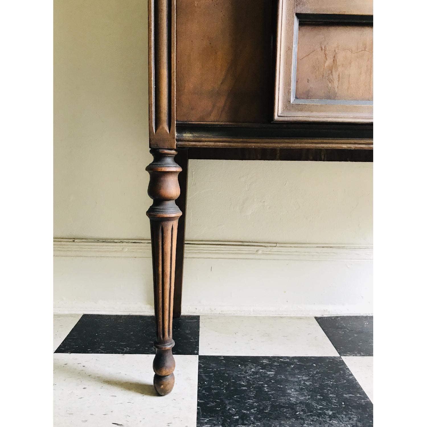 Berkey & Gay Furniture Co. Mid Century China Cabinet - image-4