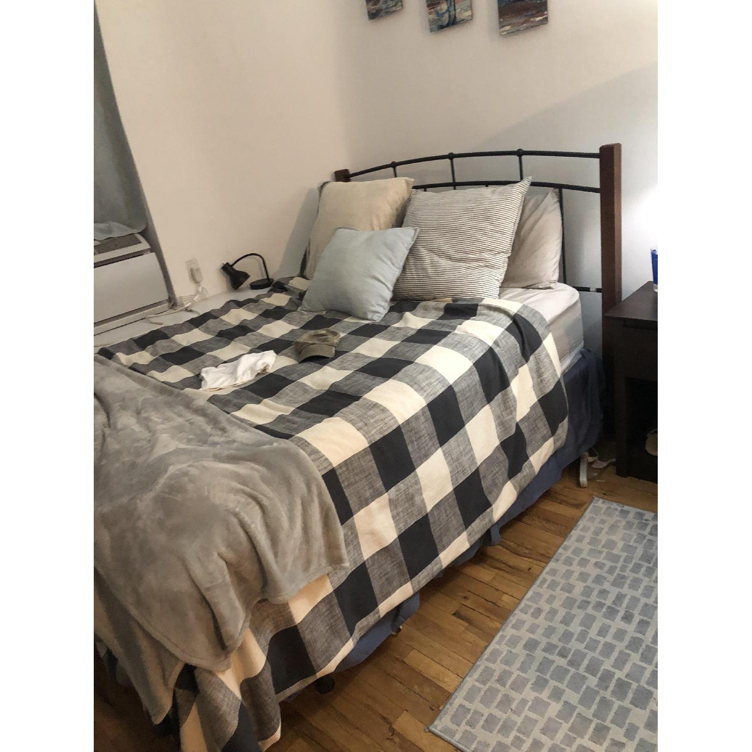 Sealey Furniture PC Richards Queen Size Bed - image-2