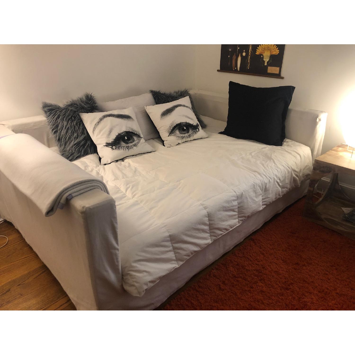 Pottery Barn Full Size Daybed w/ Slipcover - image-2