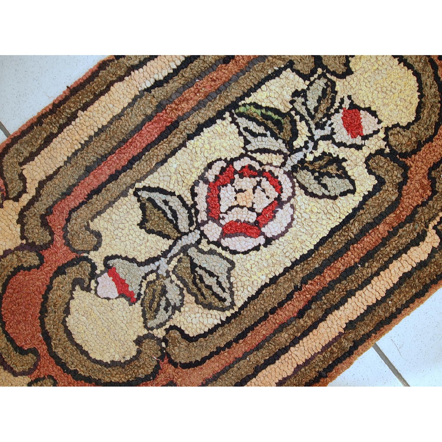 Handmade Antique American Hooked Rug - image-9