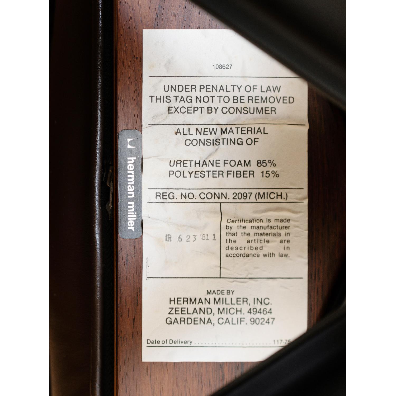 Herman Miller 1981 Vintage Eames Lounge Chair & Ottoman - image-10