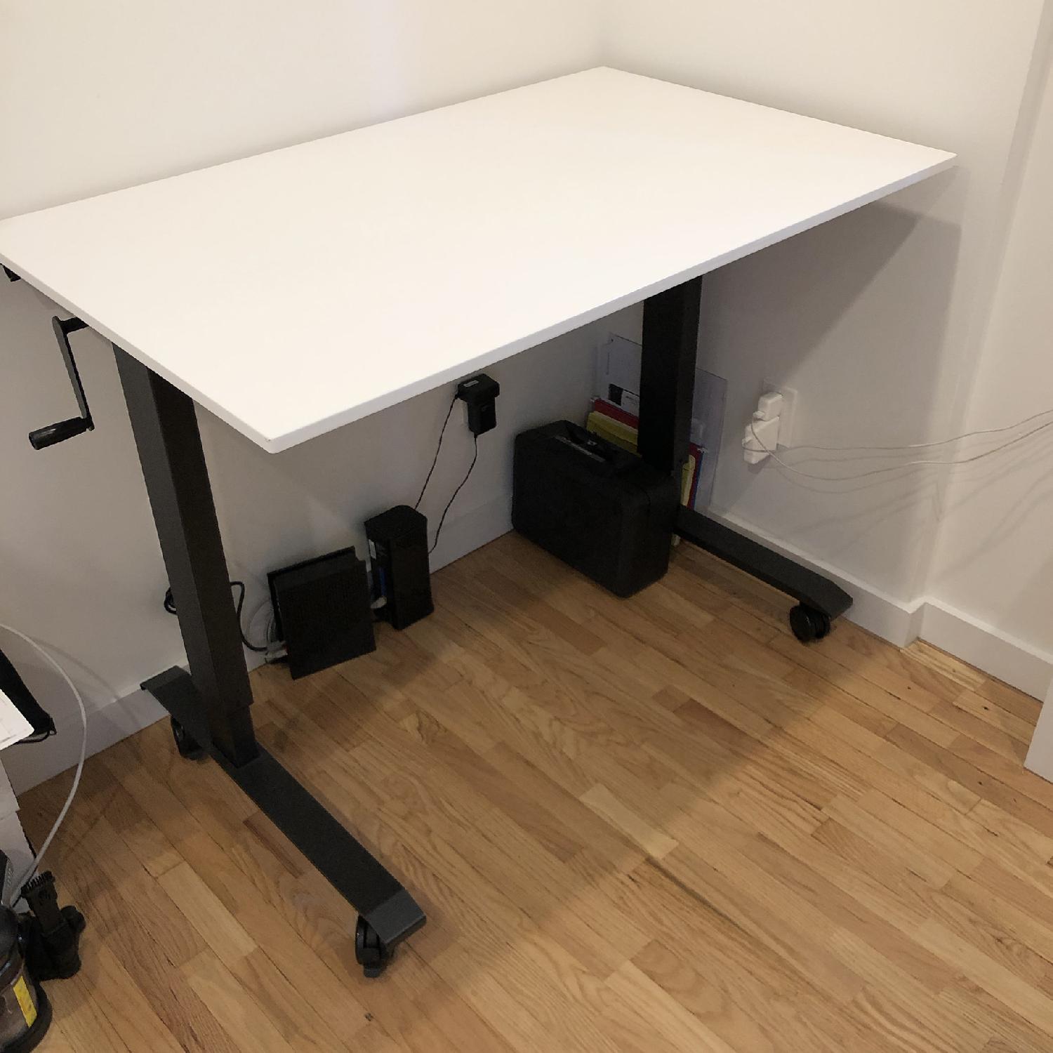 Crank Adjustable Height Standing Desk in Charcoal/White AptDeco
