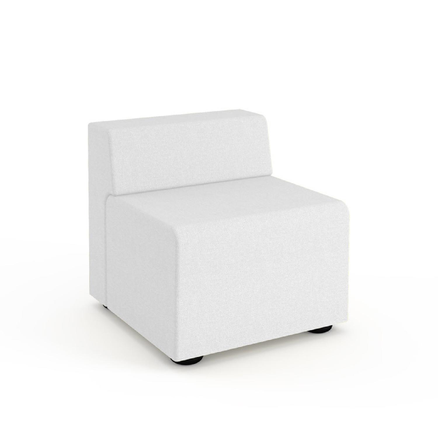 Knoll k. lounge Single Seat Sofa in Stone - image-4