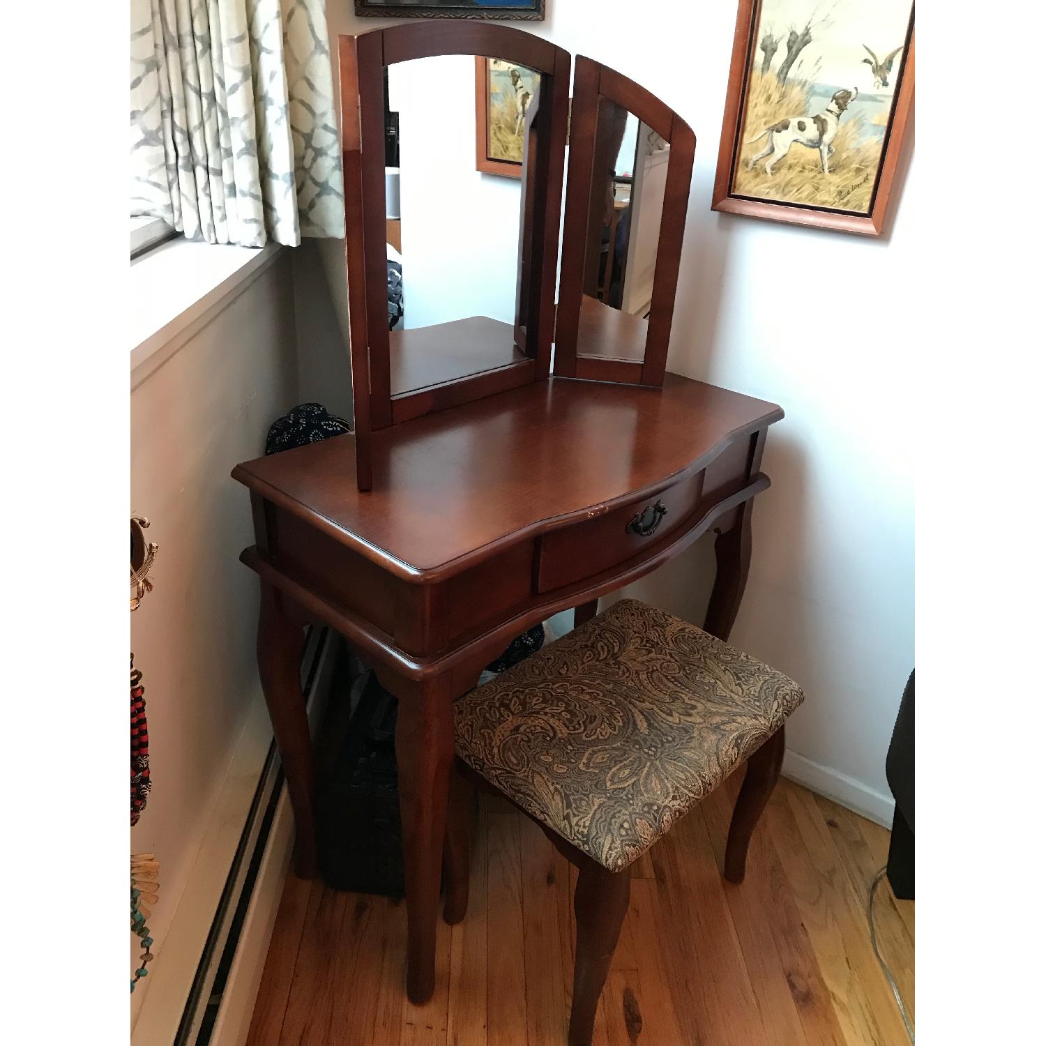 Poundex Bobkona Jaden Cherry Vanity Table w/ Stool - image-5