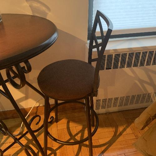 Pier 1 Chesington Table w/ 2 Counter Stools
