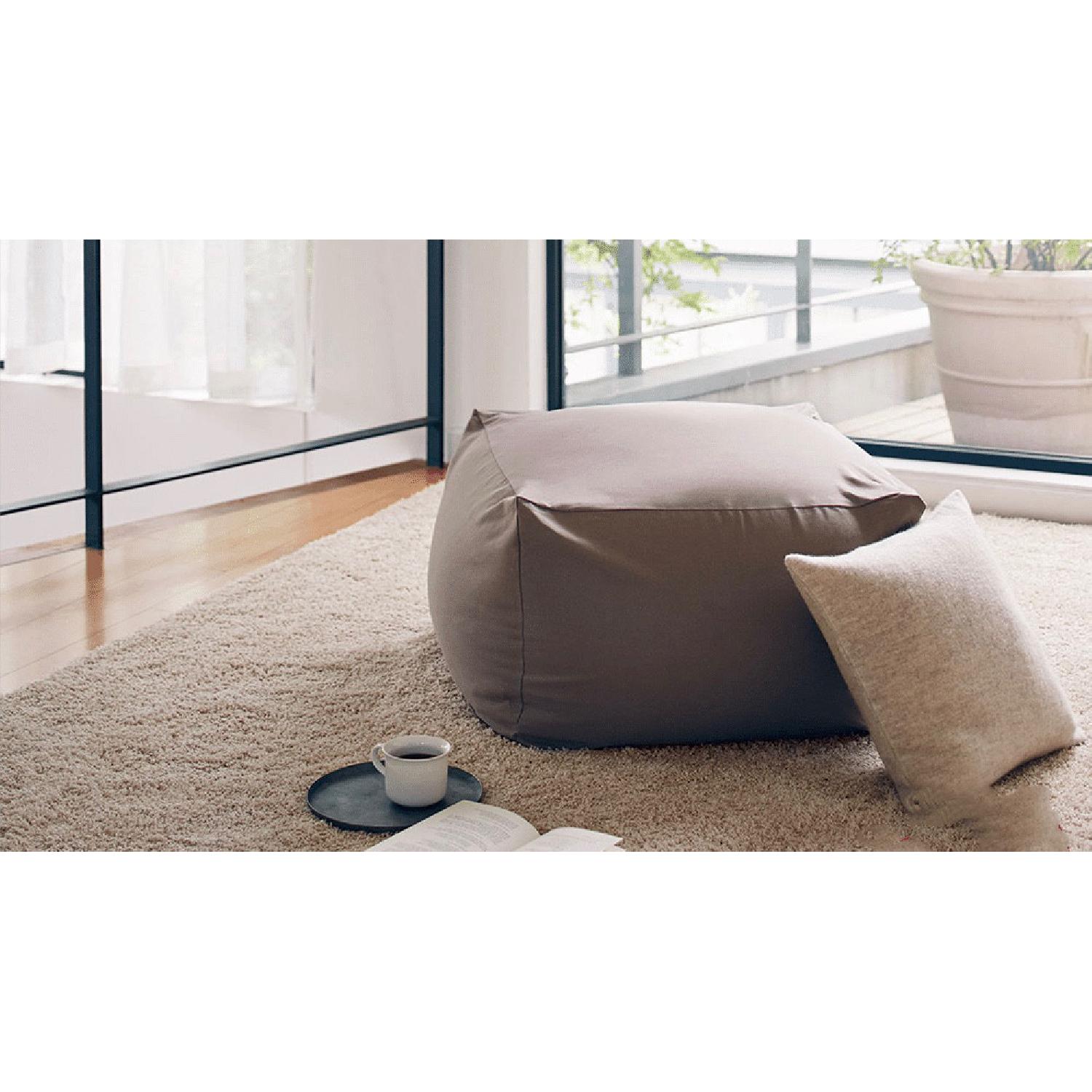 Muji Body Fit Cushion Cover In Dark Brown Aptdeco
