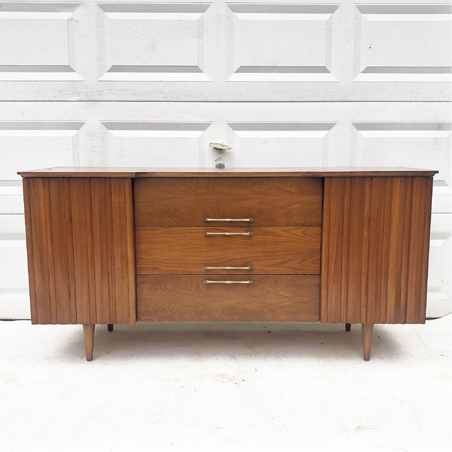 MidCentury Modern Sideboard/Credenza AptDeco