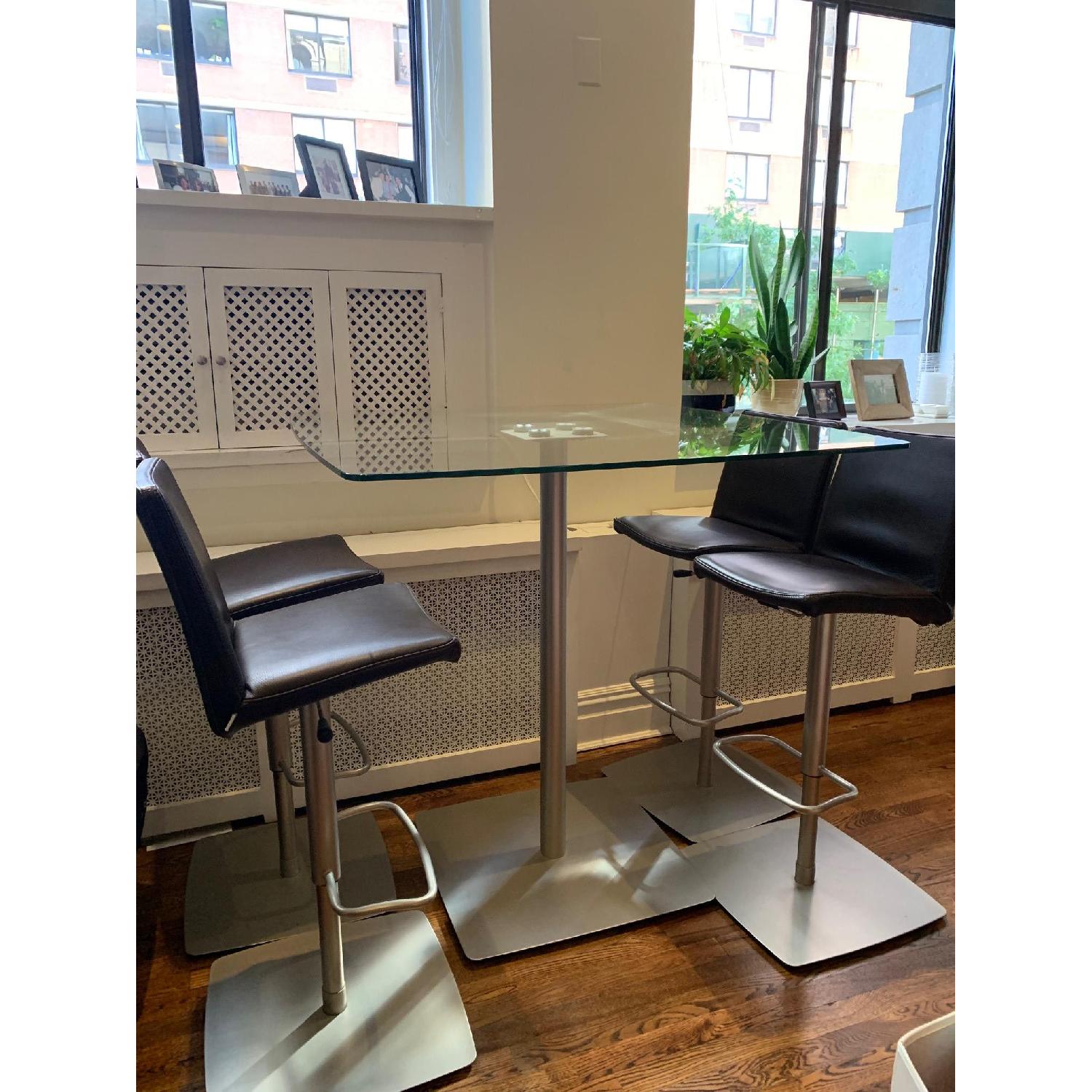 BoConcept Glass Bar Table w/ 4 Leather Bar Stools AptDeco