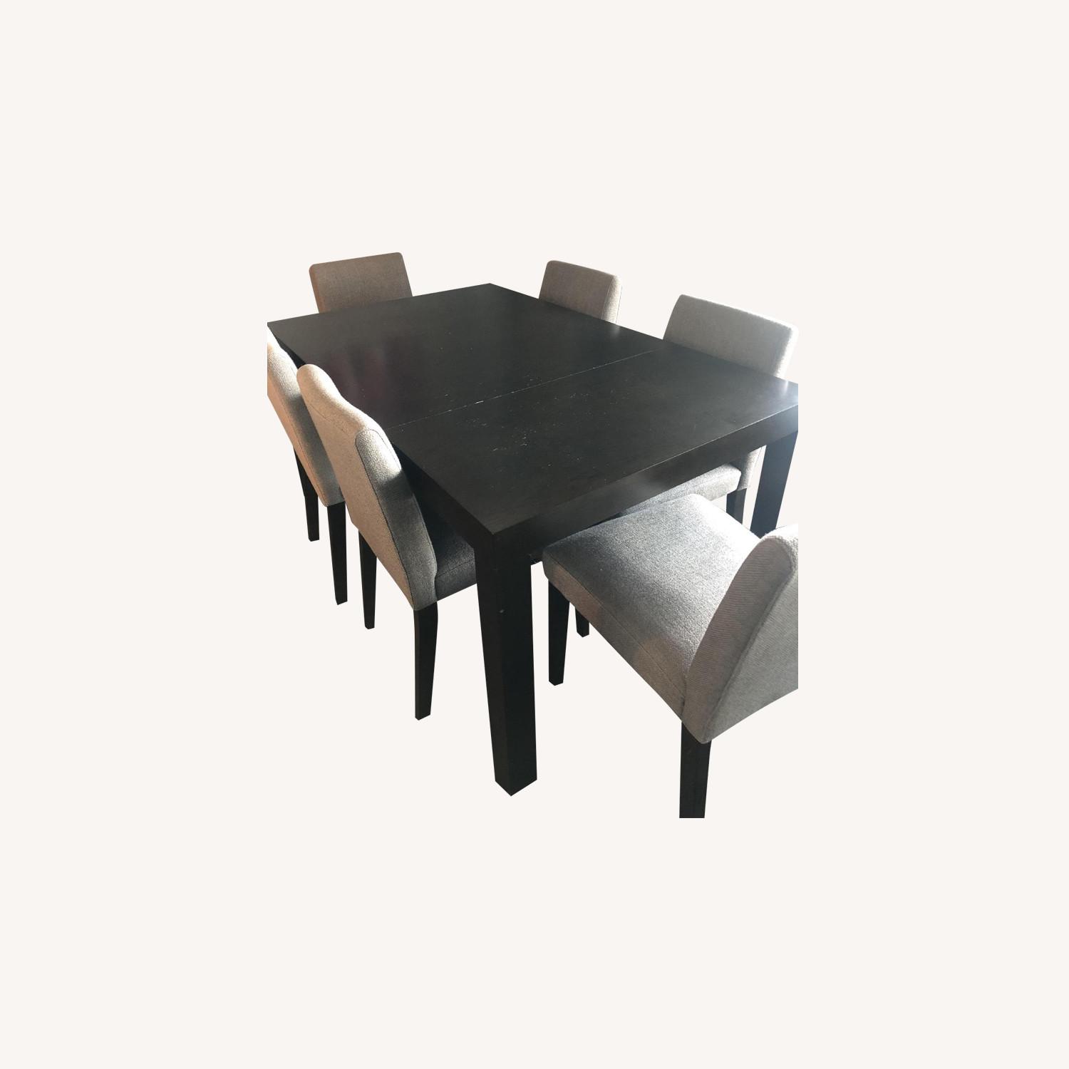 West Elm Parsons Dining Table w/ 6 Fabric Chairs AptDeco