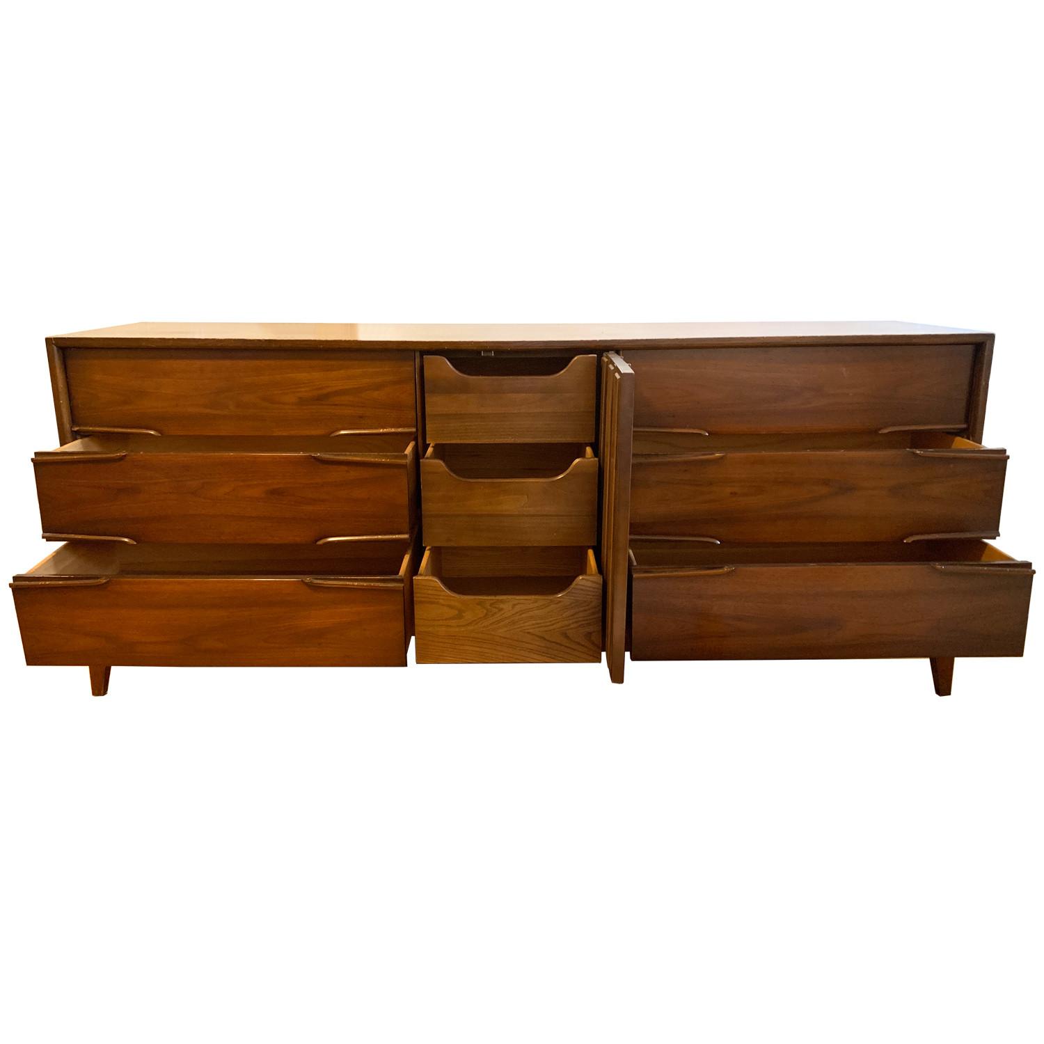 Unagust Vintage Mid Century 9 Drawer Geometric Dresser - image-2