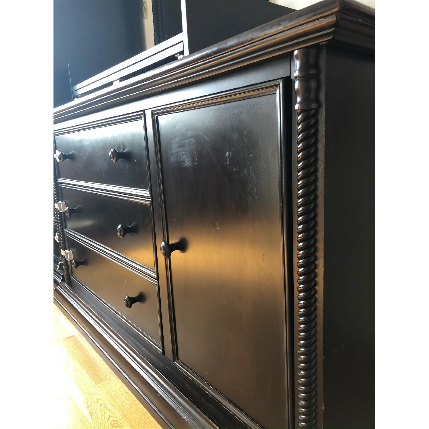 Bellini Domani Dresser w/ Slide Top Changer - image-2