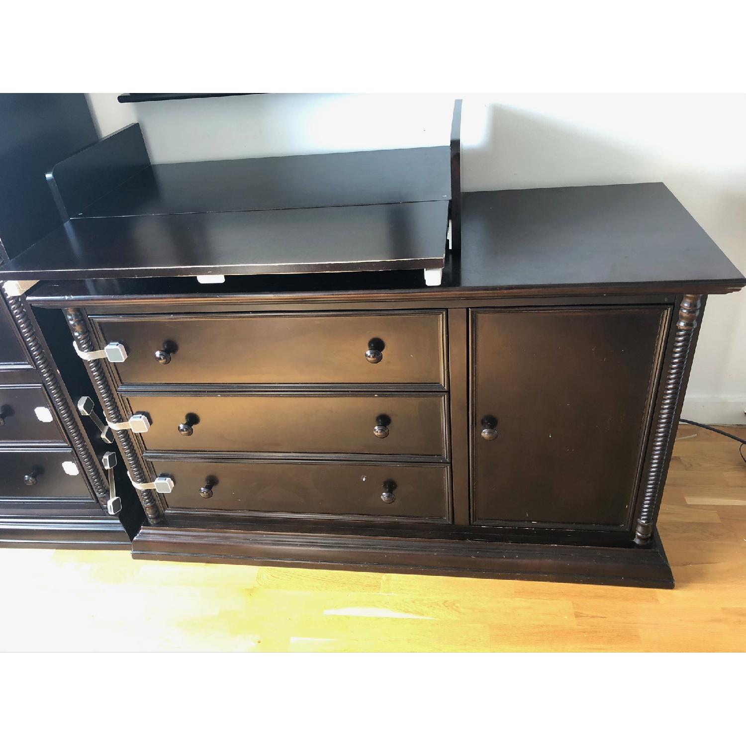 Bellini Domani Dresser w/ Slide Top Changer - image-3