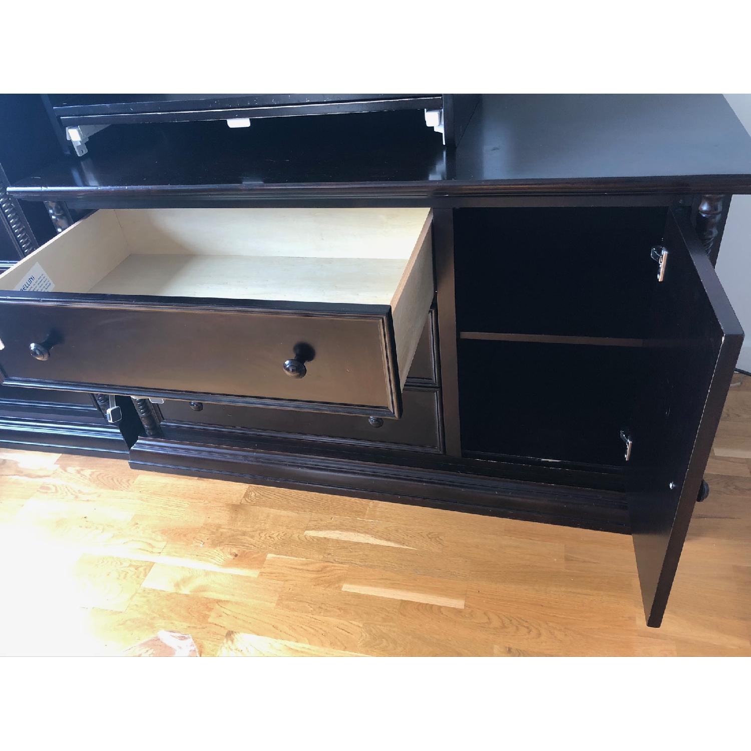 Bellini Domani Dresser w/ Slide Top Changer - image-6