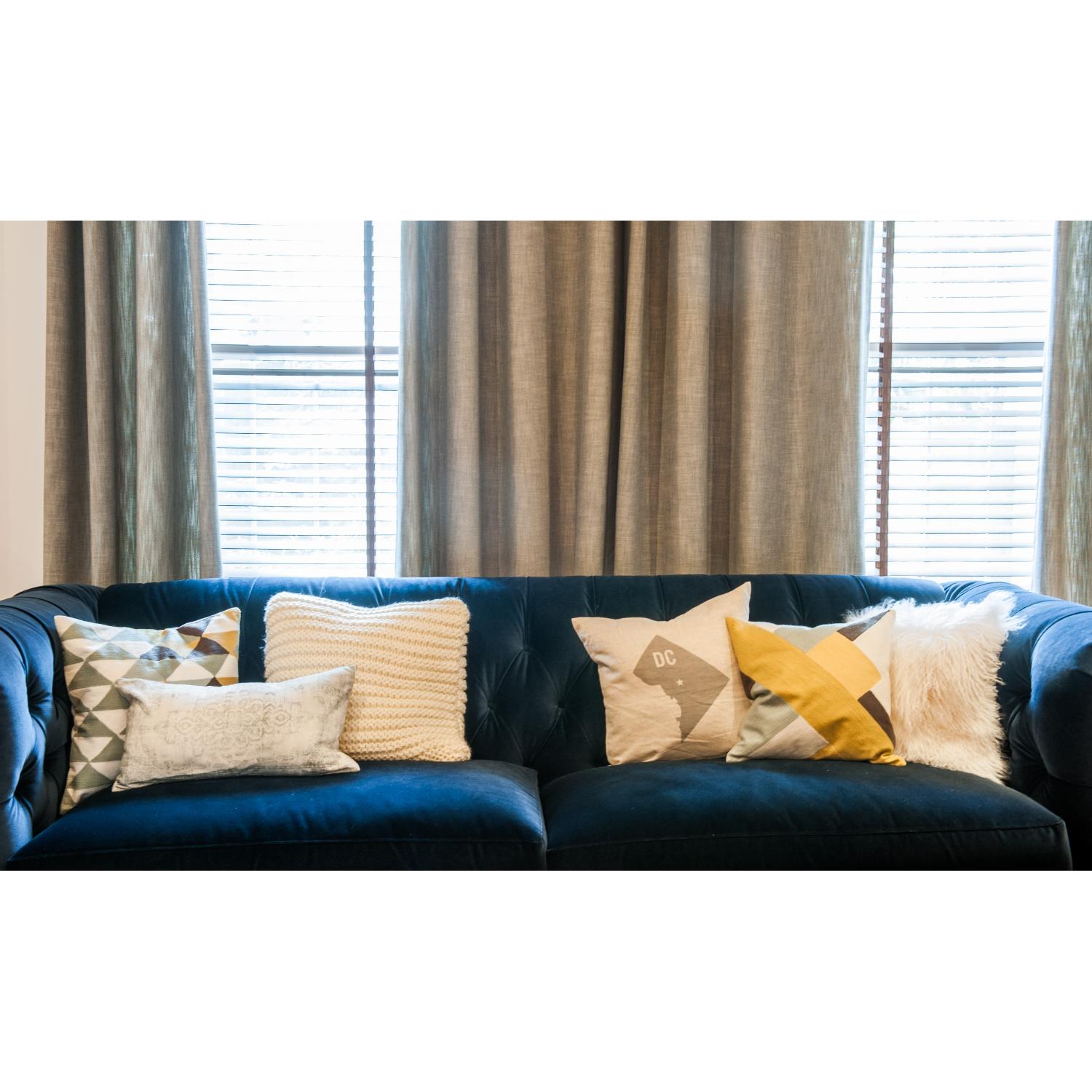 Anthropologie Velvet Lyre Chesterfield Sofa - Thumbnail 4