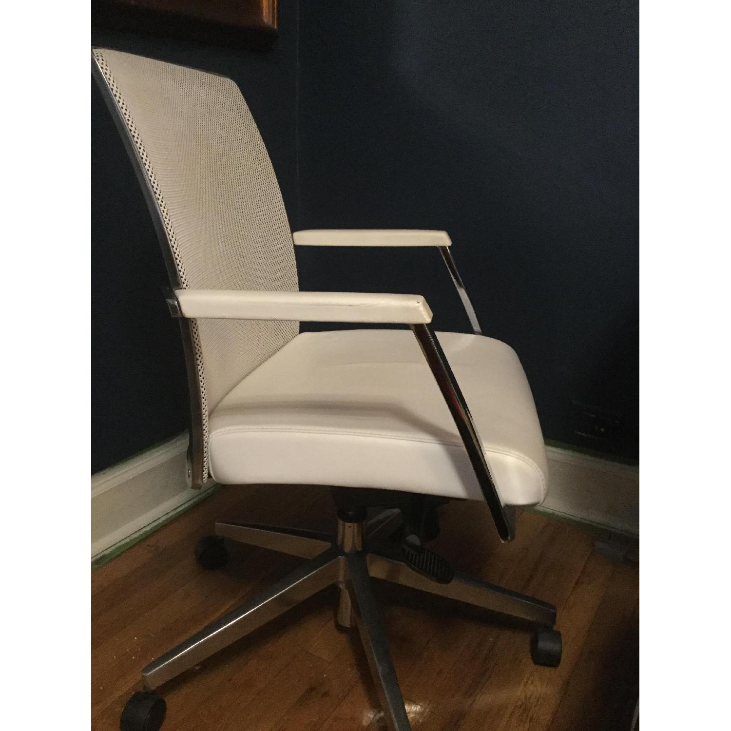 Dauphin White Leather Office Chair - image-3