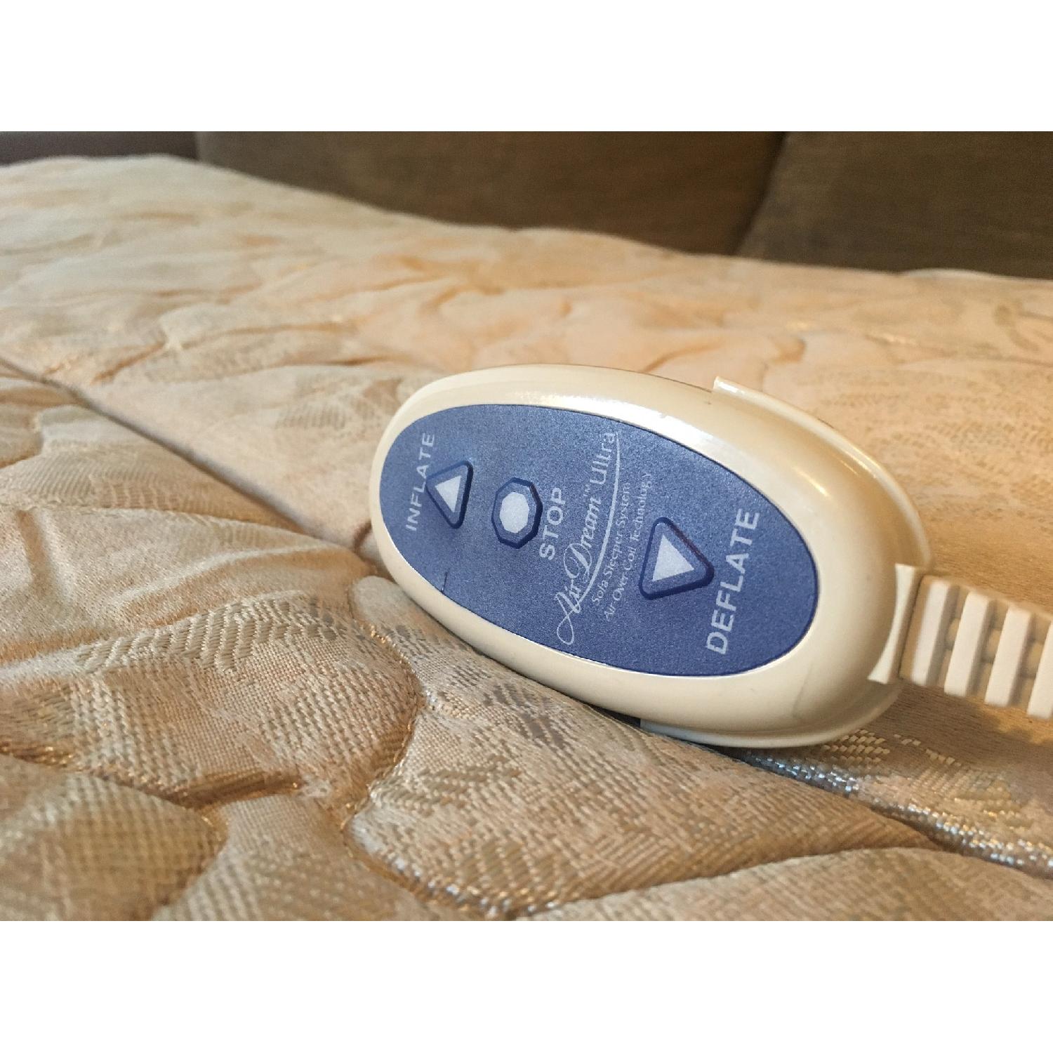 Flexsteel Serendipity Full Sleeper Sofa w/ Air Bed - image-8