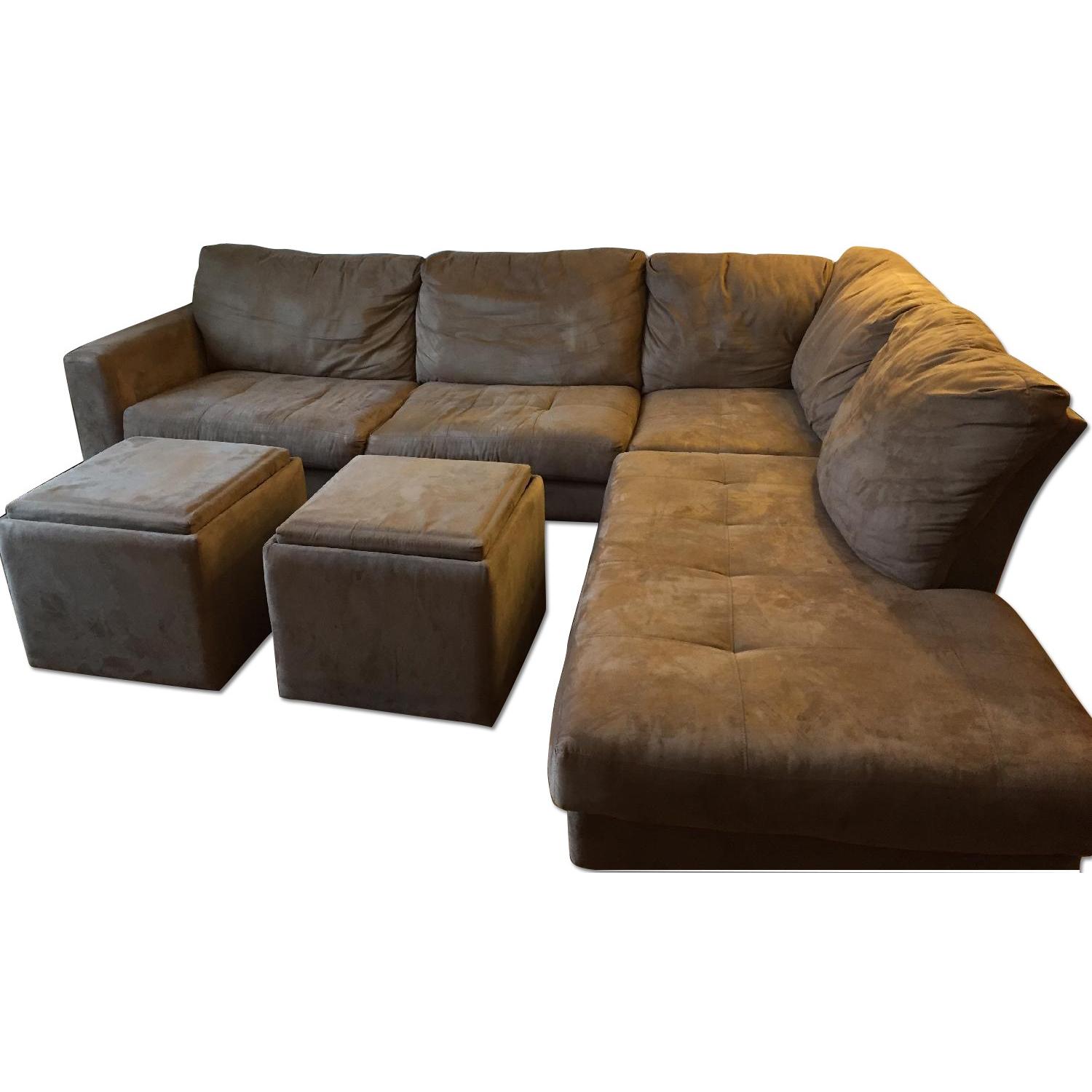 Jennifer Convertibles 2-Piece Sectional + 2 Matching Ottomans - image-0