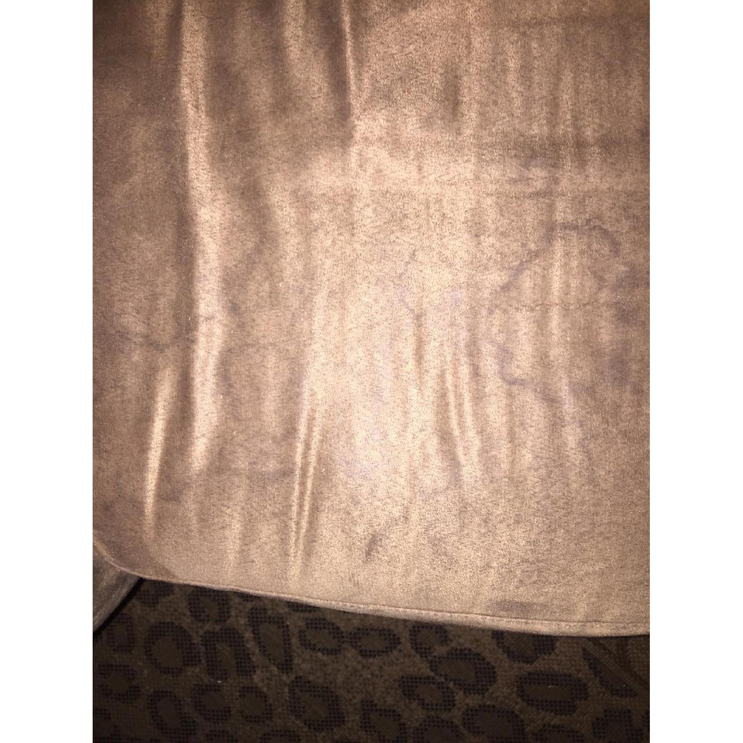 Ashley's Darcy 2-Piece Sectional Soda - image-6
