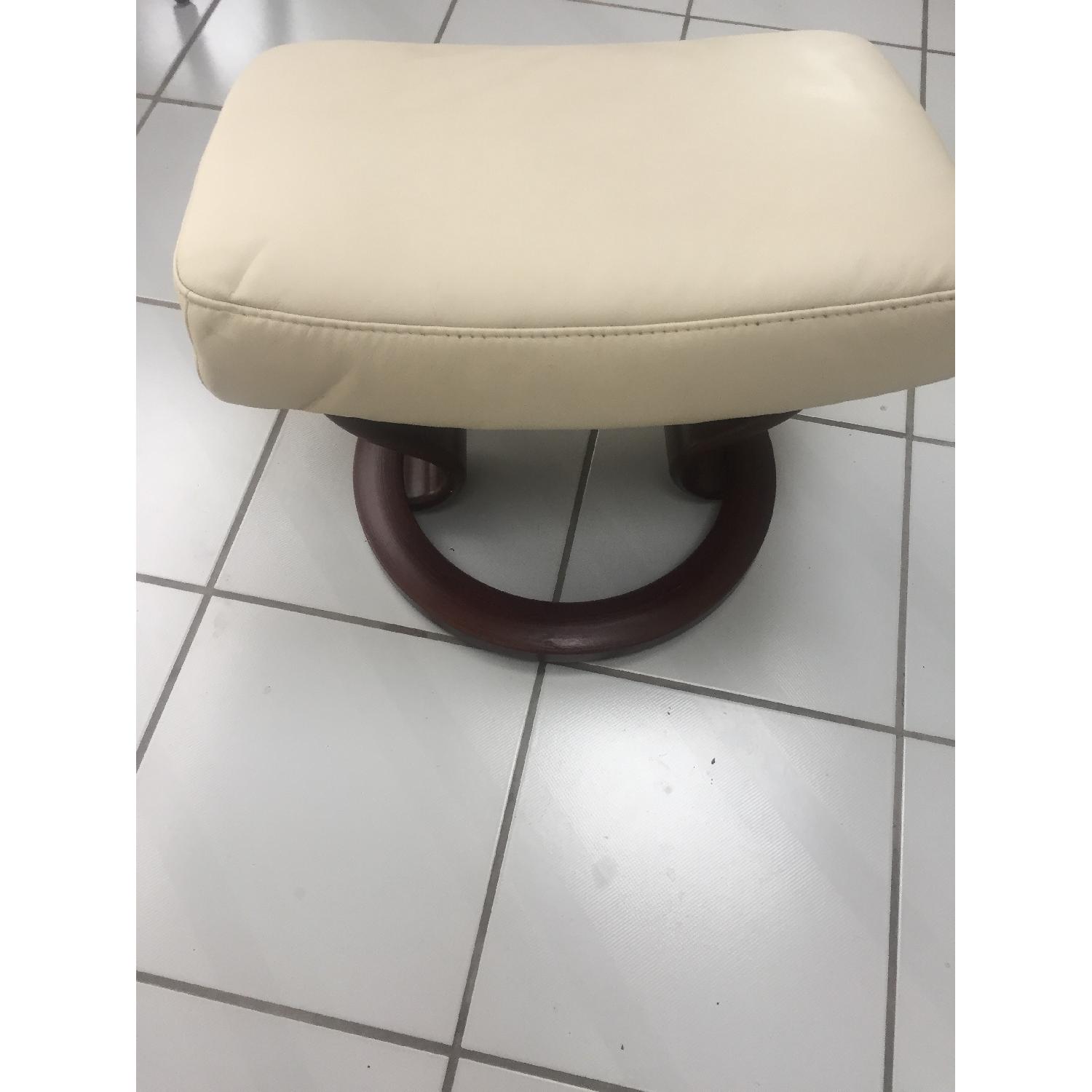 Ekornes Stressless Recliner & Ottoman - image-4