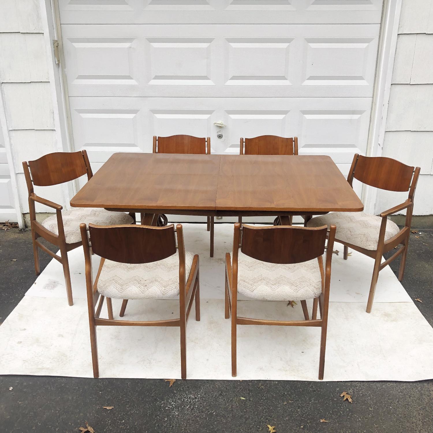 Mid-Century Modern Dining Table w/ 6 Dining Chairs - image-1