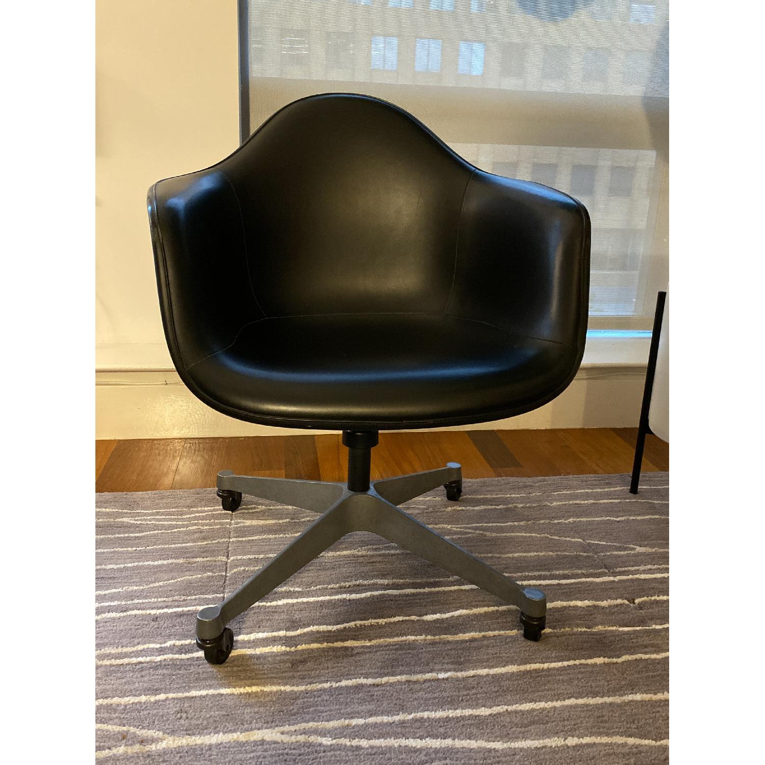 Eames Herman Miller Fiberglass Swivel Chair - image-9