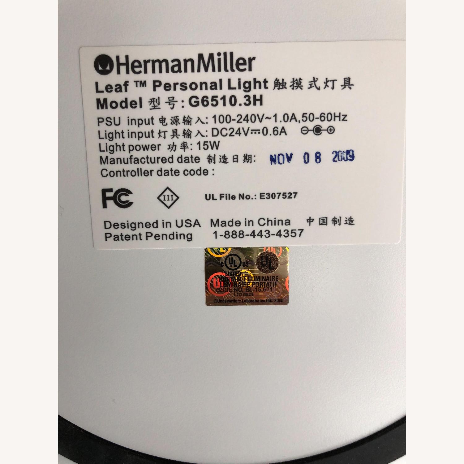 Herman Miller Leaf Adjustable LED Desk Lamp - image-2