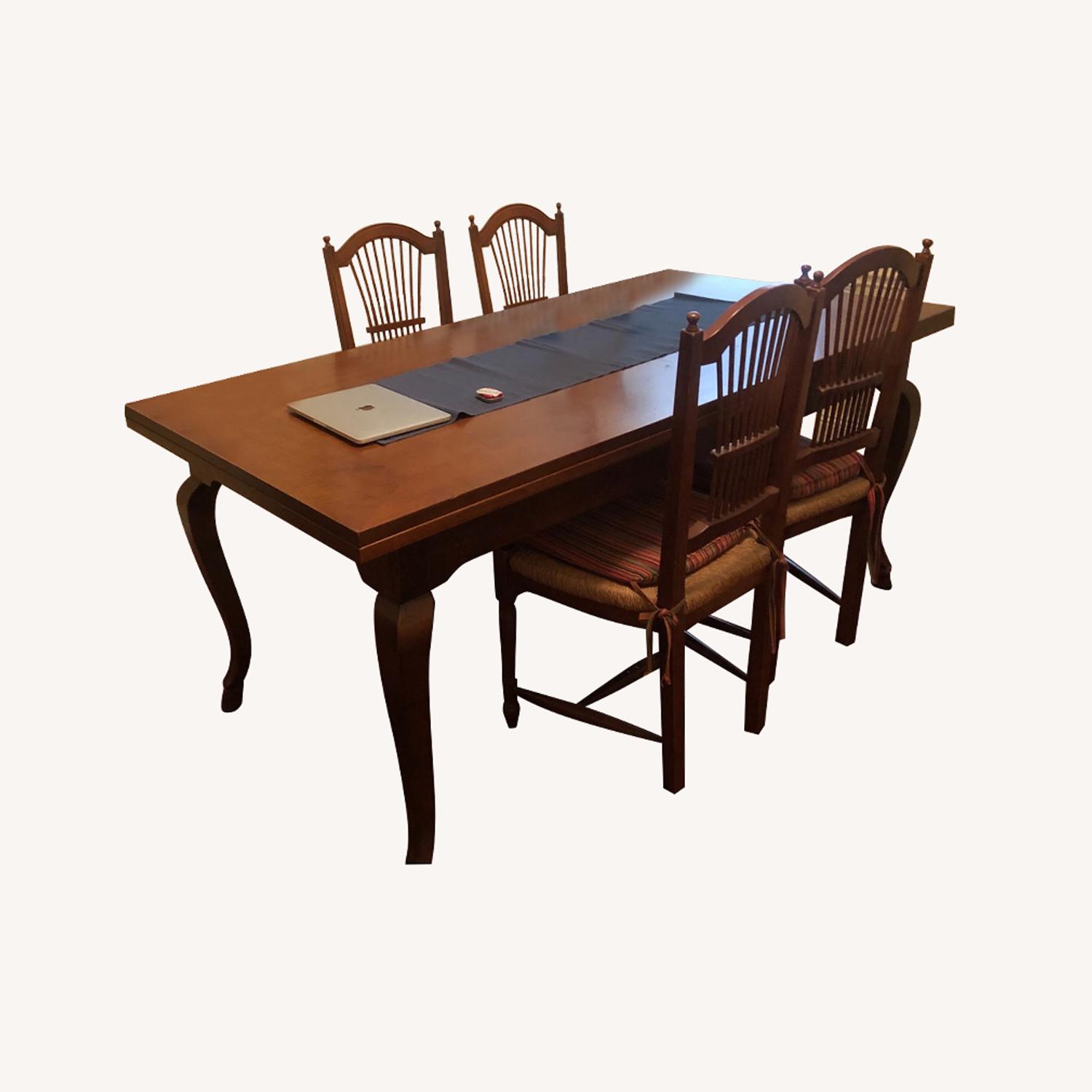 Bloomingdale's Expandable Dining Table w/ 6 Chairs AptDeco
