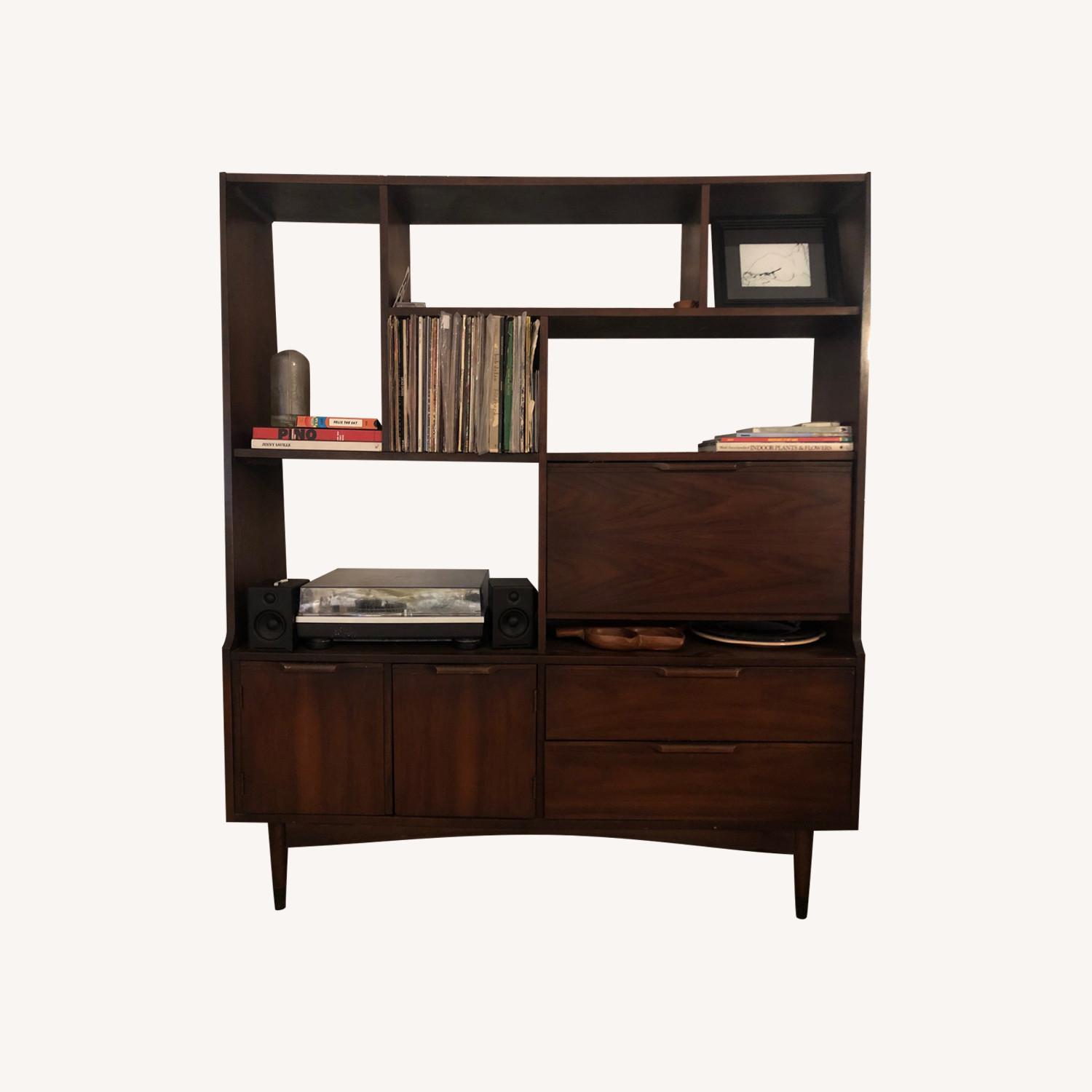 【中古】 Sci－Fi Diner J．J．Vicars J.B. Van Sciver Jacobean Credenza | Chairish