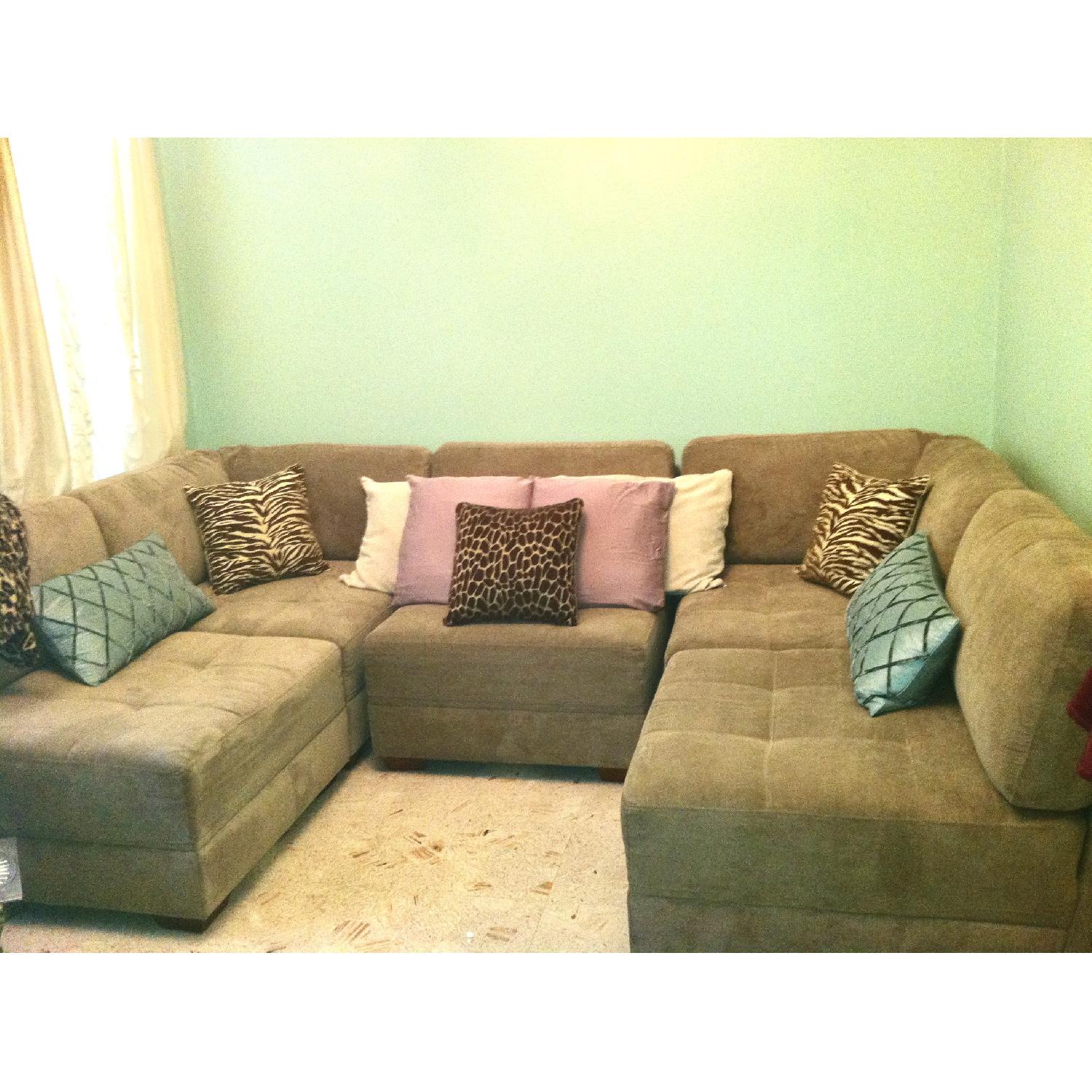 Huffman Koos 6-Piece Sectional Sofa - image-1