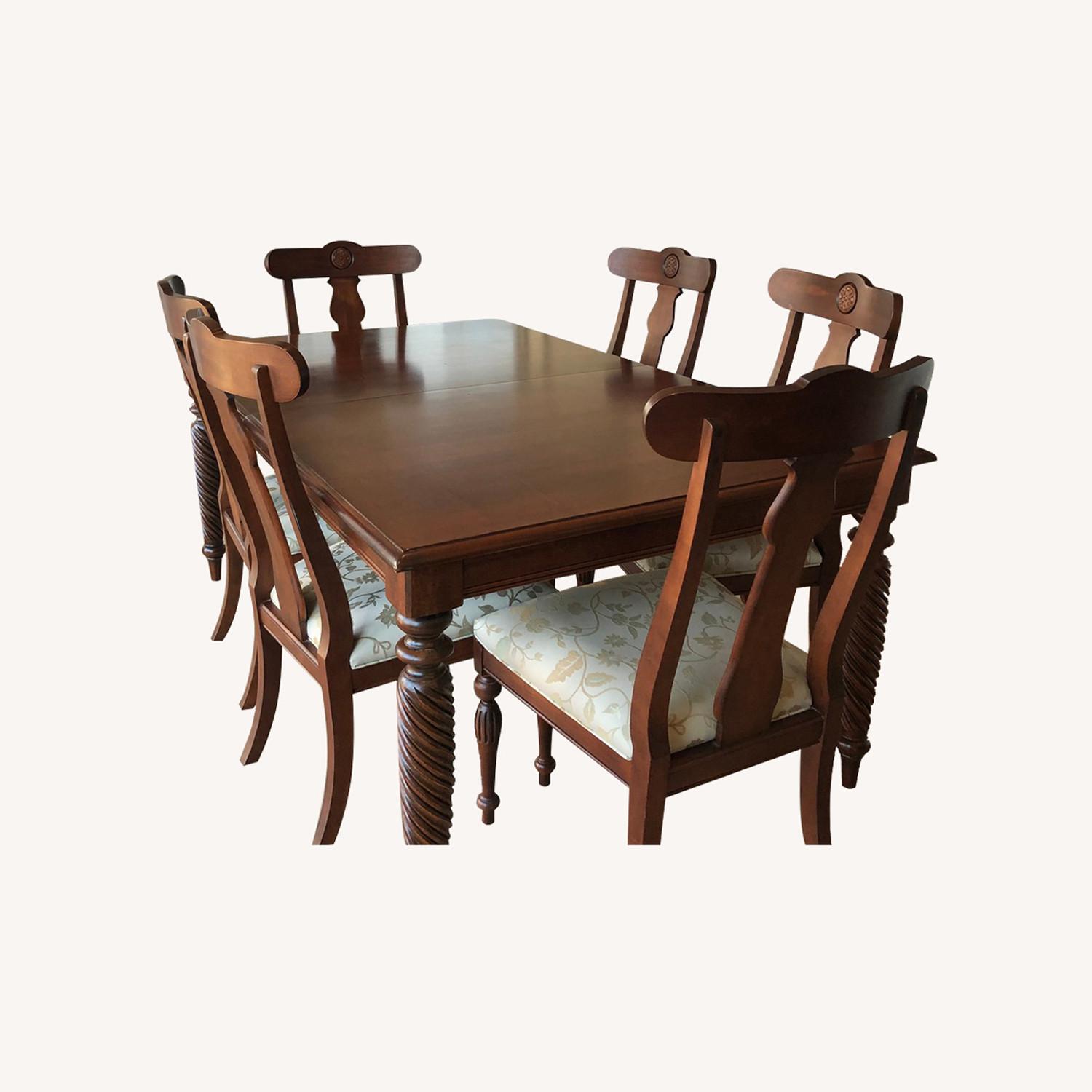 Ethan Allen 7-Piece Expandable Dining Set - AptDeco