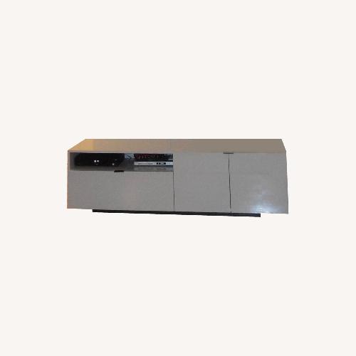 Used Minotti Harvey Line Horizontal HI-FI Module for sale on AptDeco