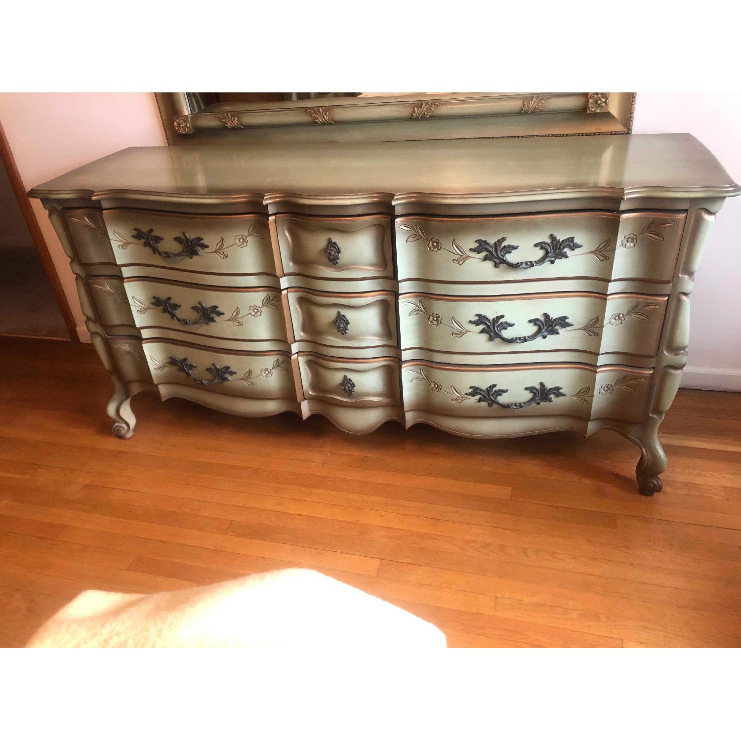 Vintage 1970s French Provincial 9 Drawer Dresser - image-5