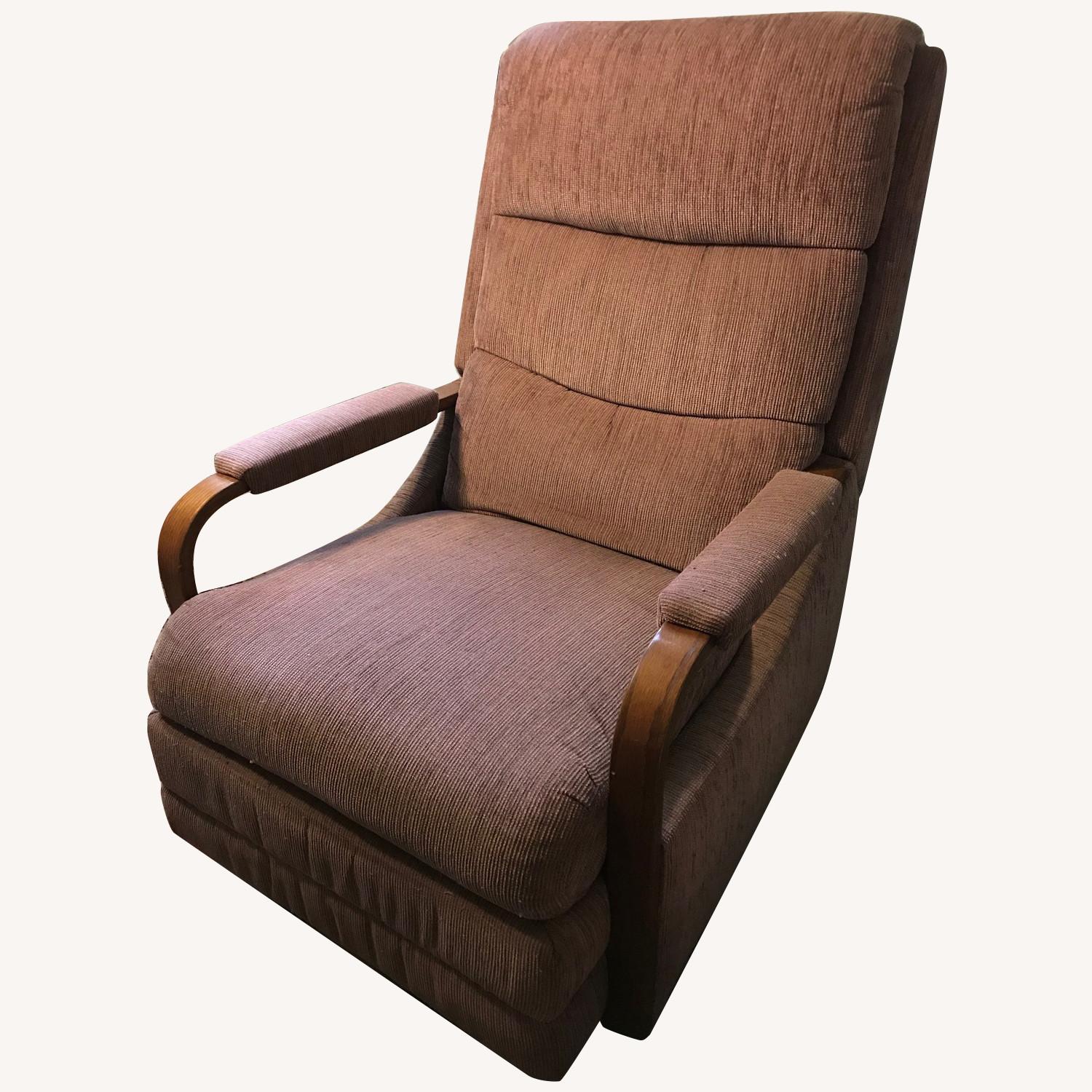Lane Furniture Recliner - image-0