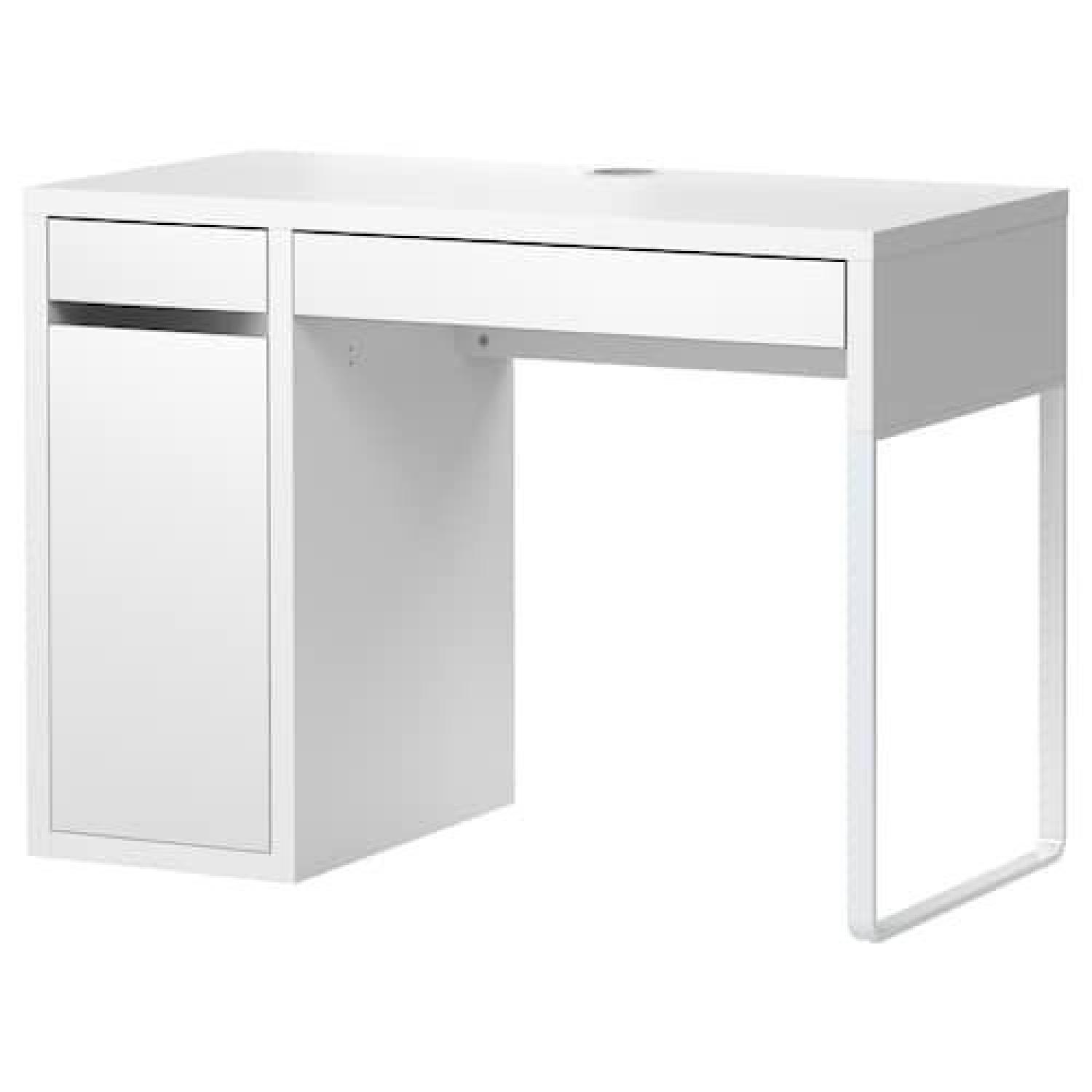 Ikea Micke White Desk & Chair AptDeco