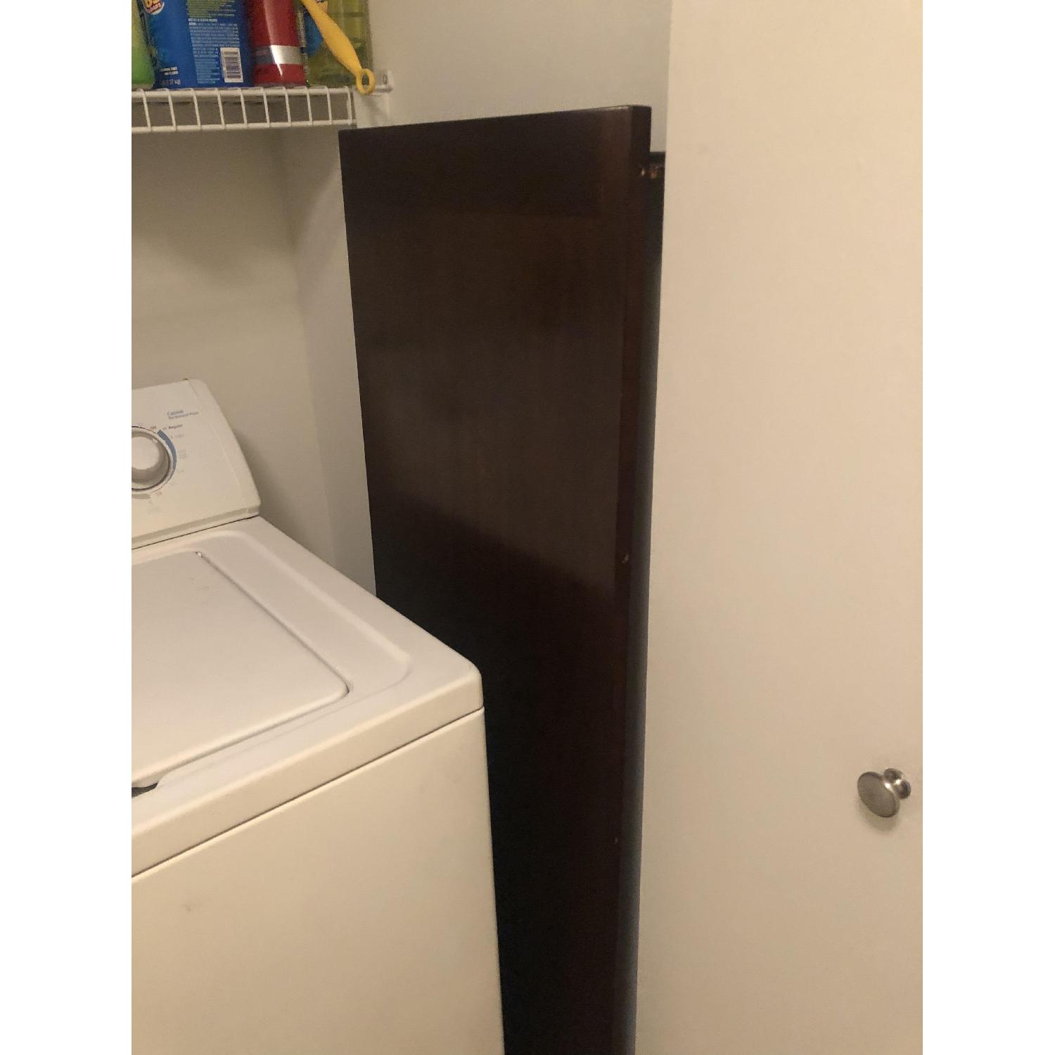 Dark brown dining table w/ 6 chairs & an extension piece. - image-5