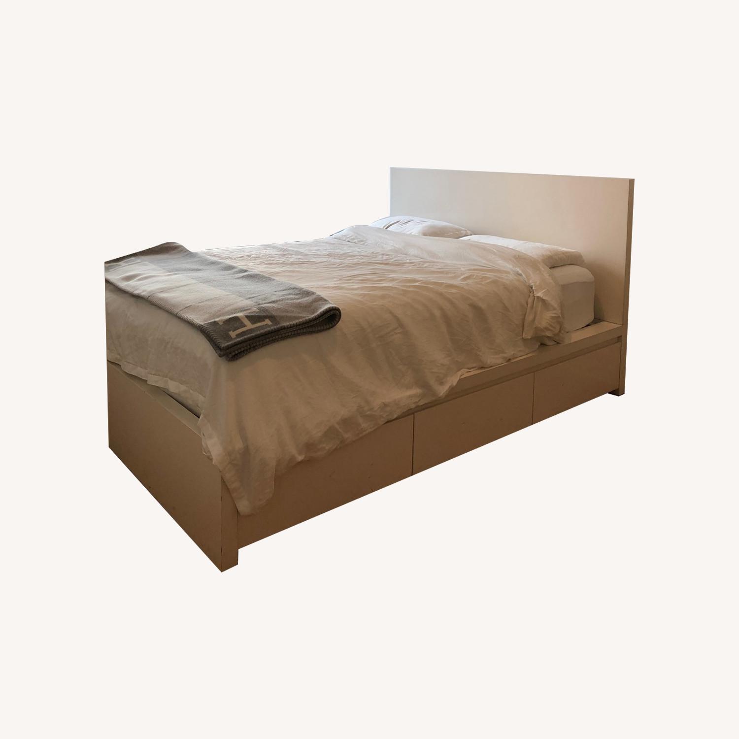 White West Elm Queen Size Storage Bed & Headboard AptDeco