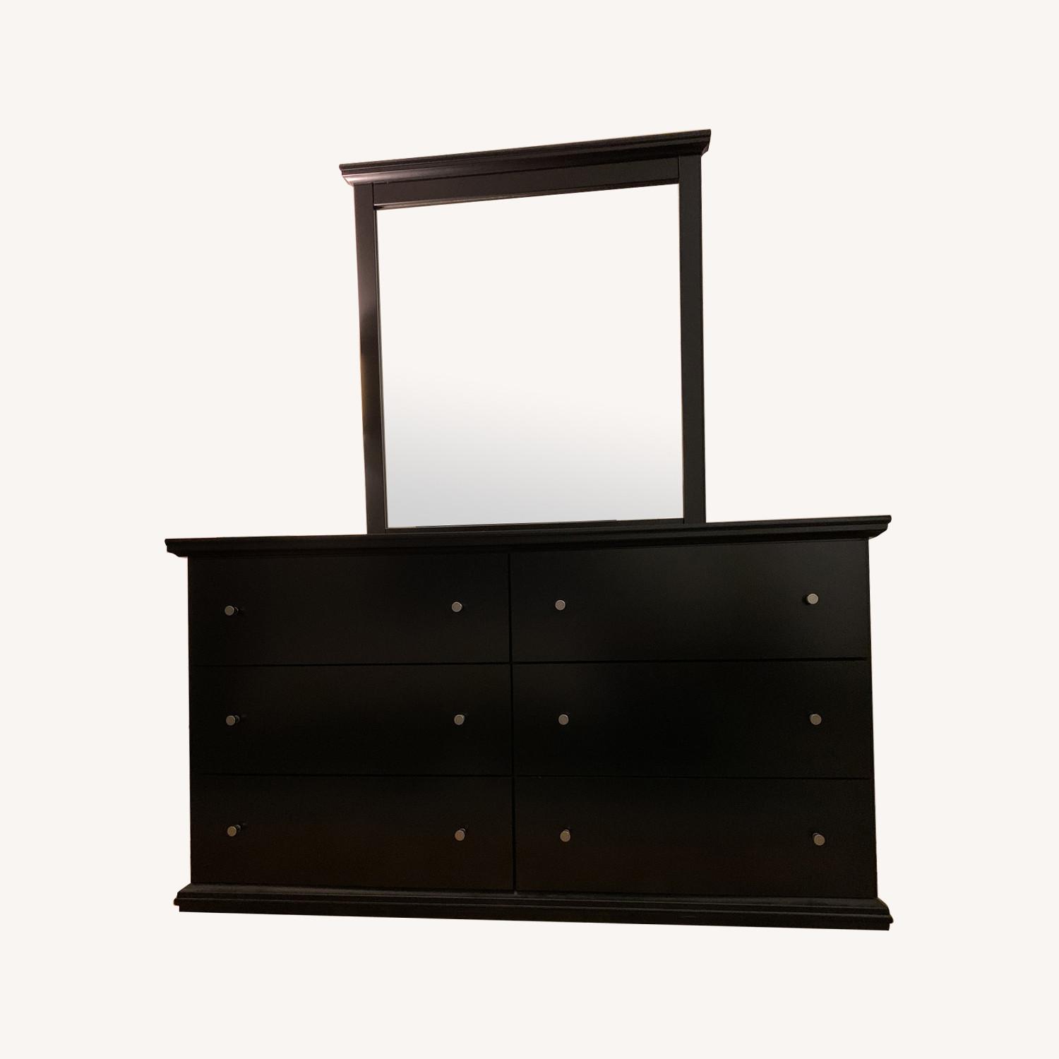 Ashley Furniture Large 6 Drawer Dresser with Mirror - AptDeco