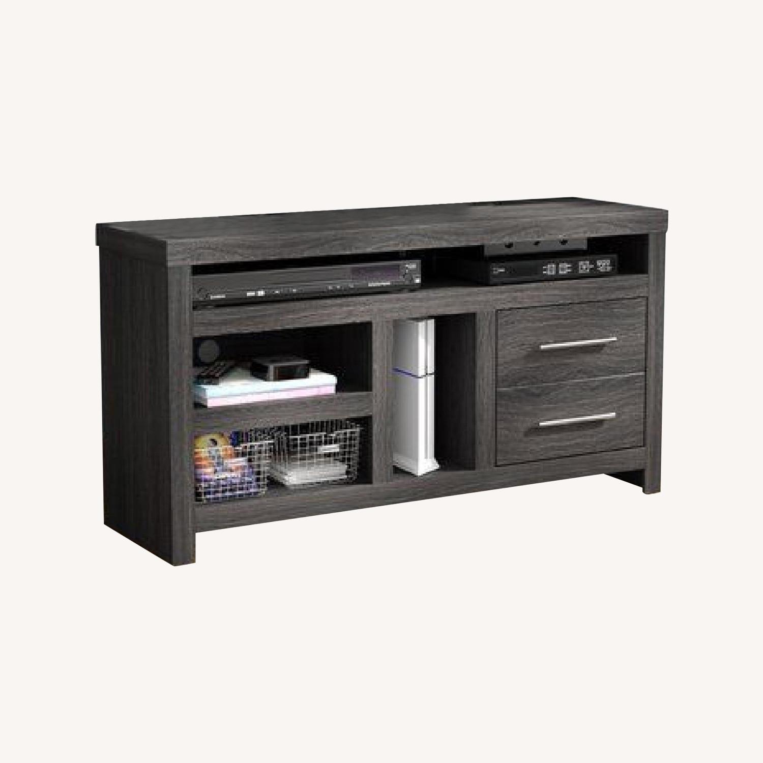 Armes Media Storage / TV Stand AptDeco