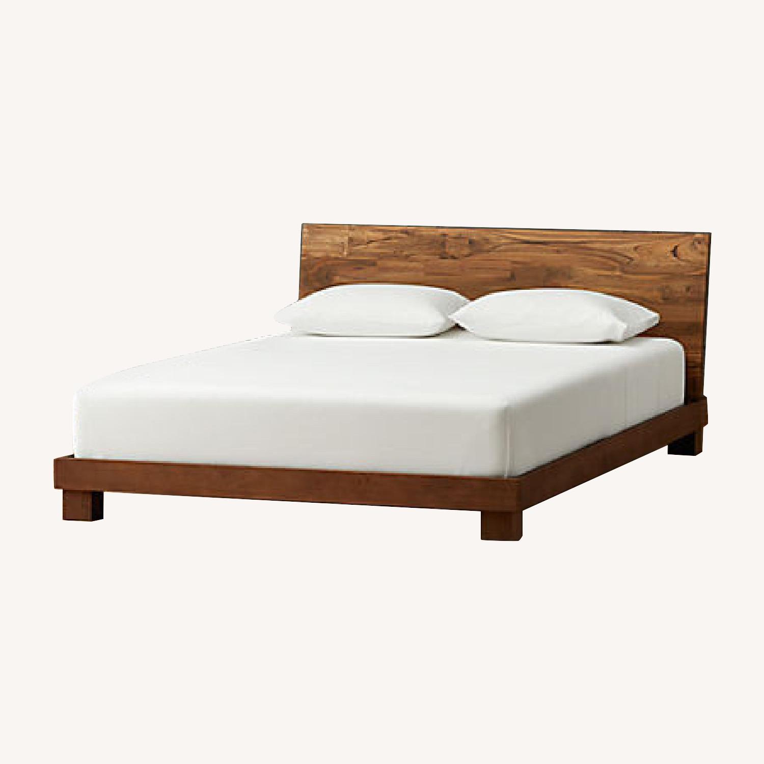 Dondra Teak Queen Bed