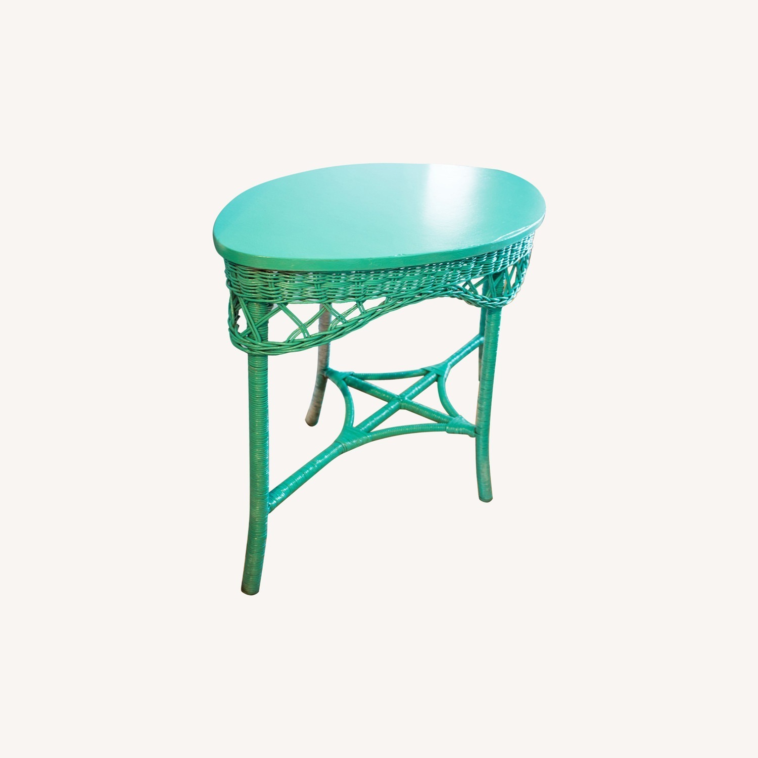 Oval Wicker Table with Wood Top AptDeco