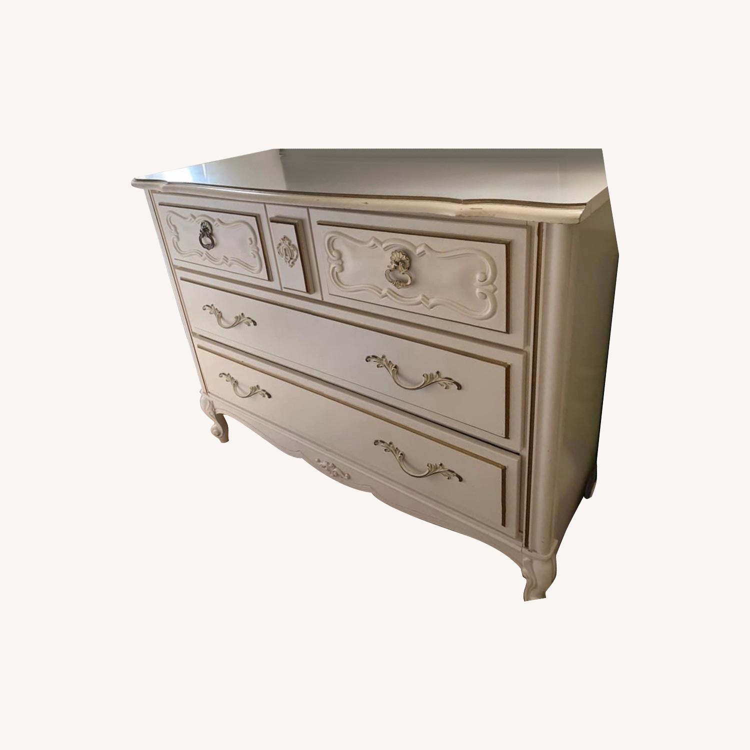 Vintage Style White 3 Drawer Dresser - AptDeco
