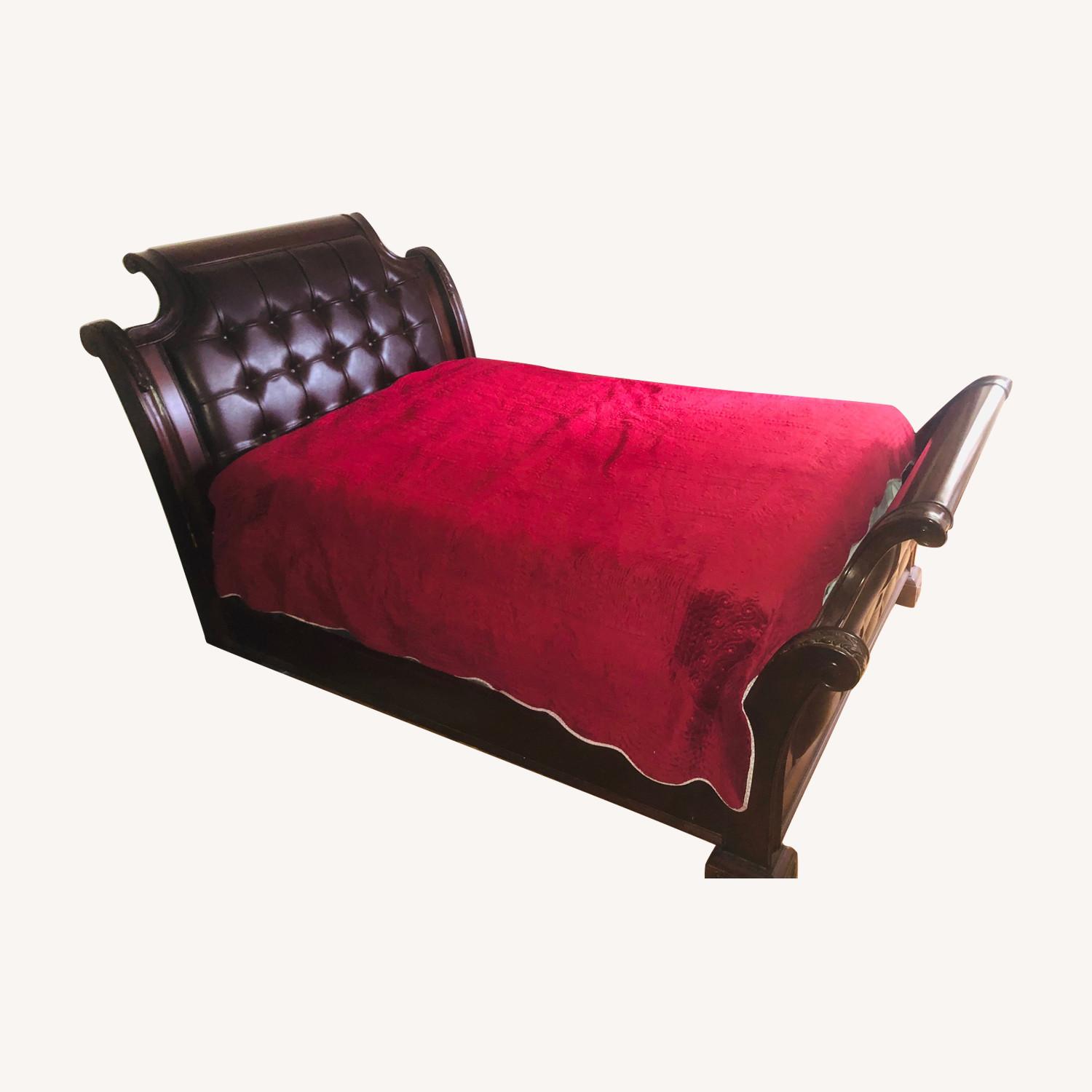 LEXINGTON CHERRYWOOD SLEIGHBED - image-0