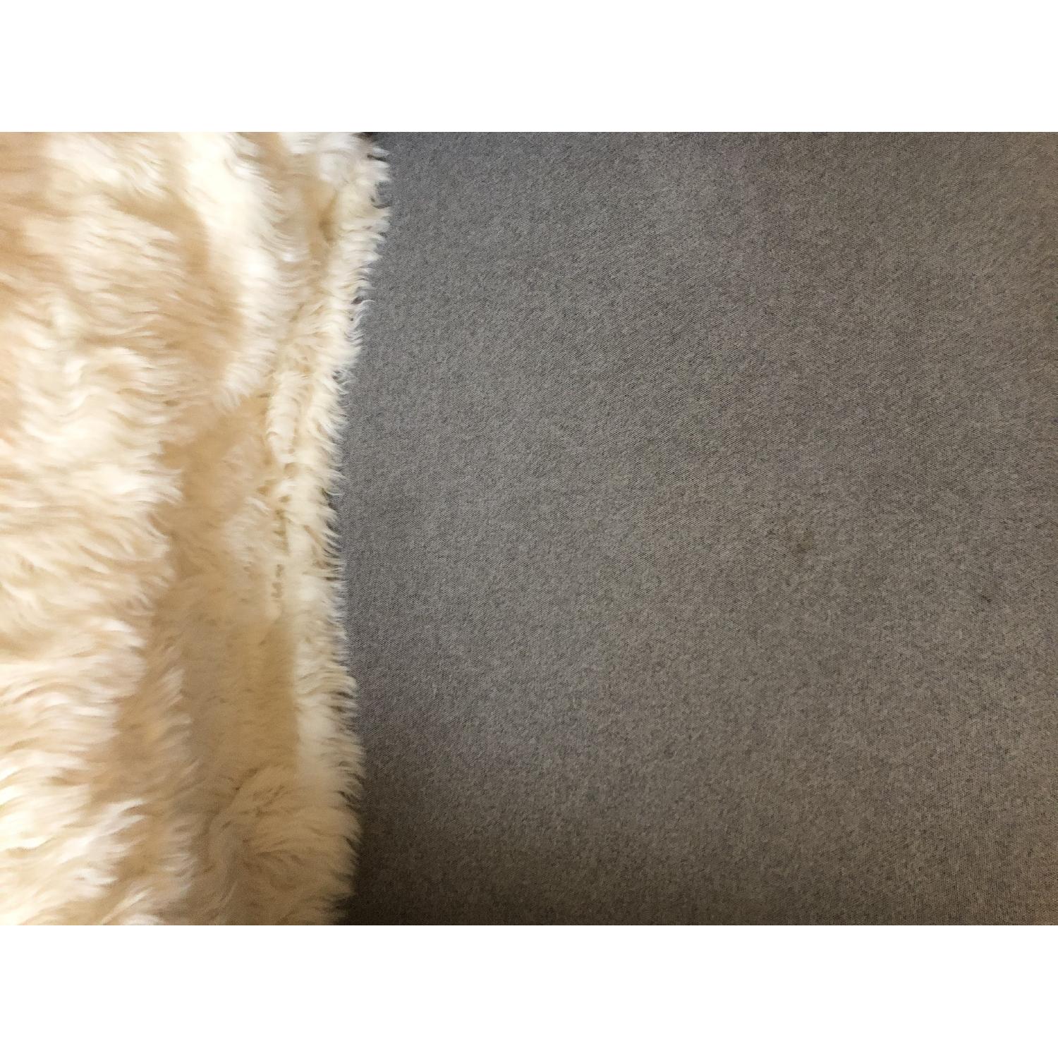 Dutailier Classico Recliner Nursing Chair - image-5