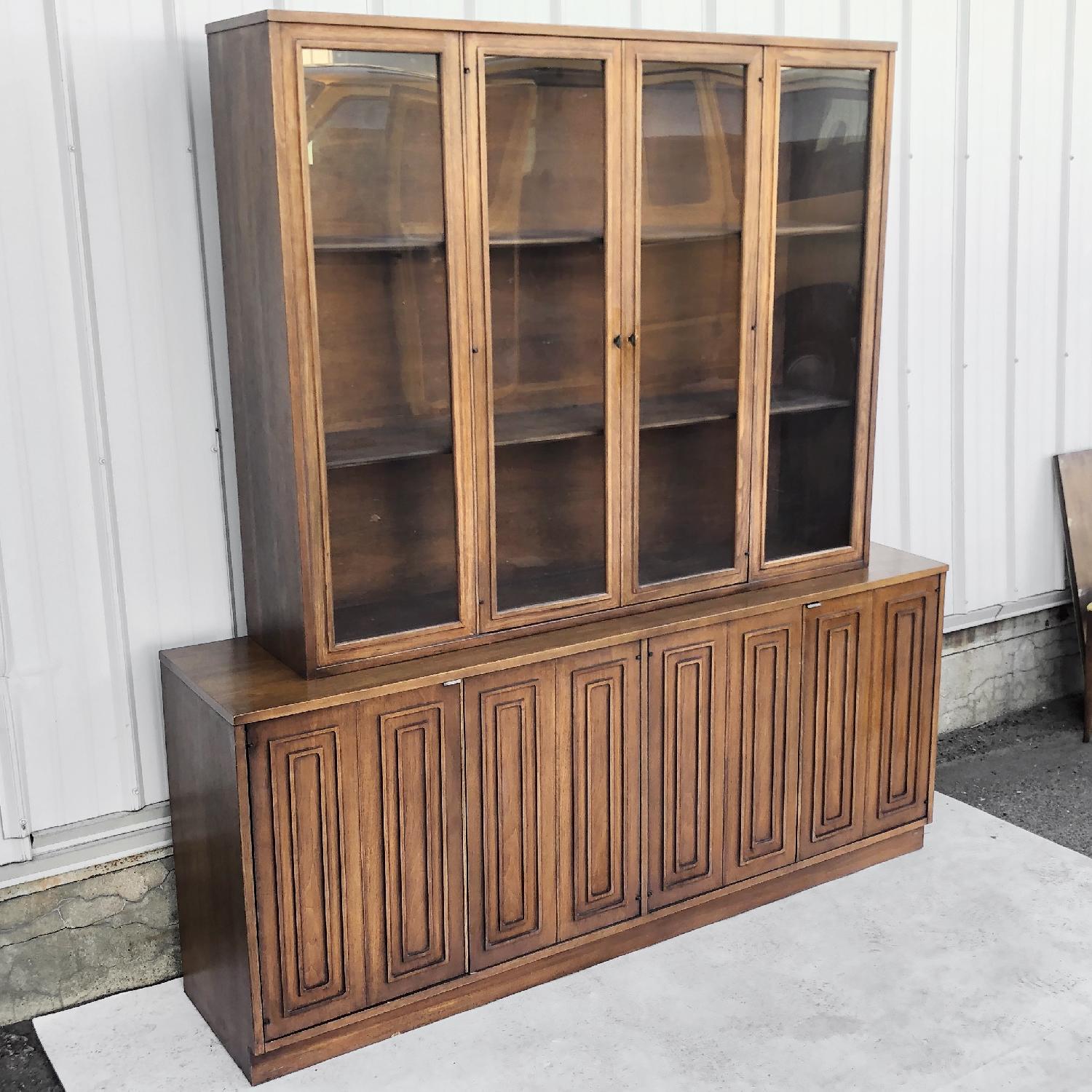 Broyhill Sculptra Mid-Century Modern Two-Piece Breakfront - image-3