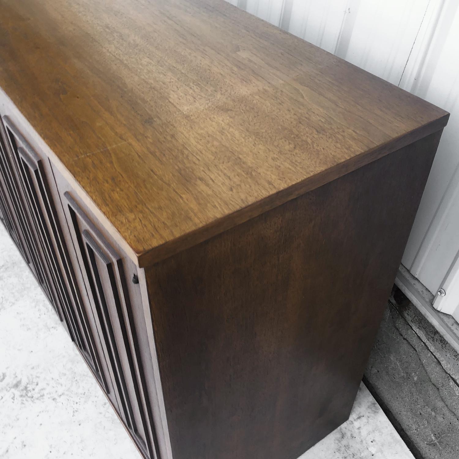 Broyhill Sculptra Mid-Century Modern Two-Piece Breakfront - image-20