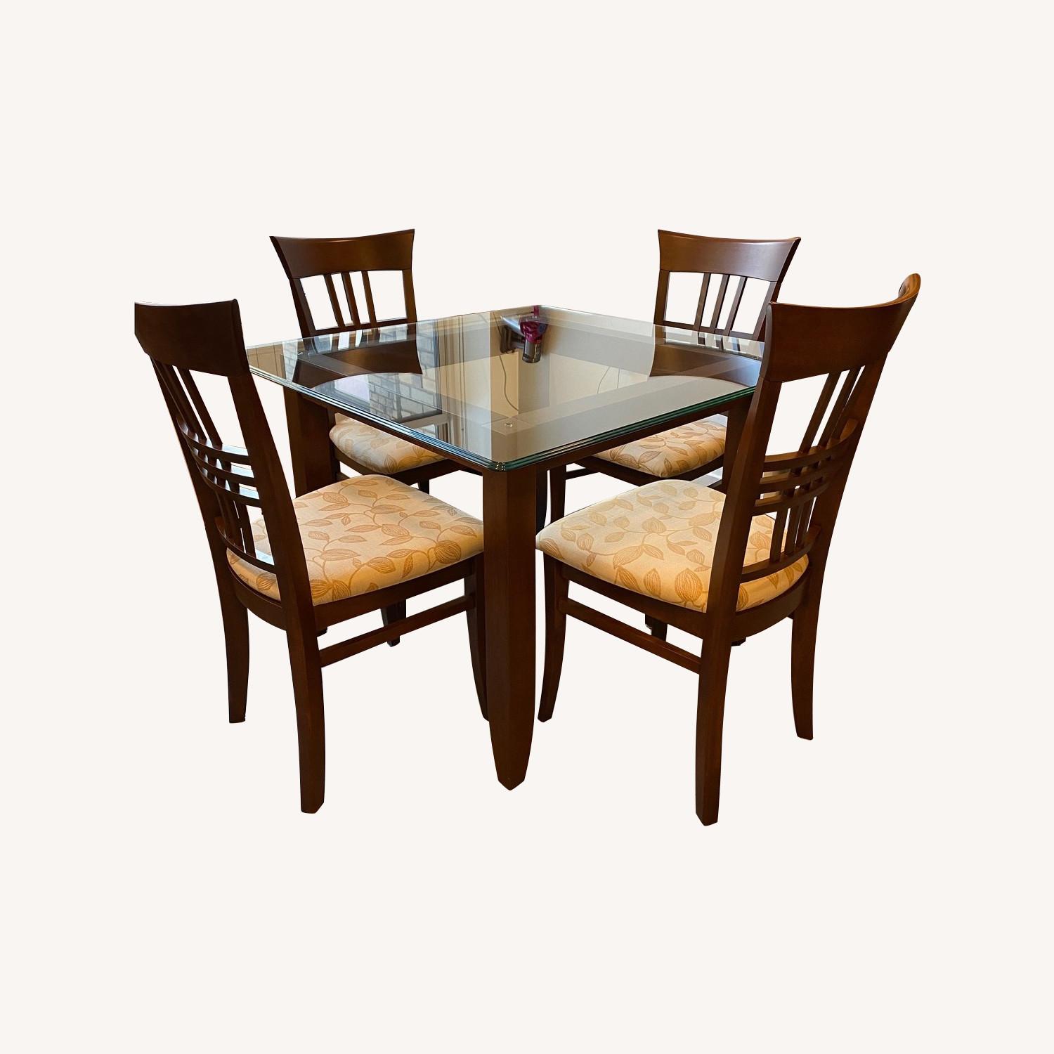 Thomasville Mahogany and Glass Dining Table and 4 Chairs AptDeco