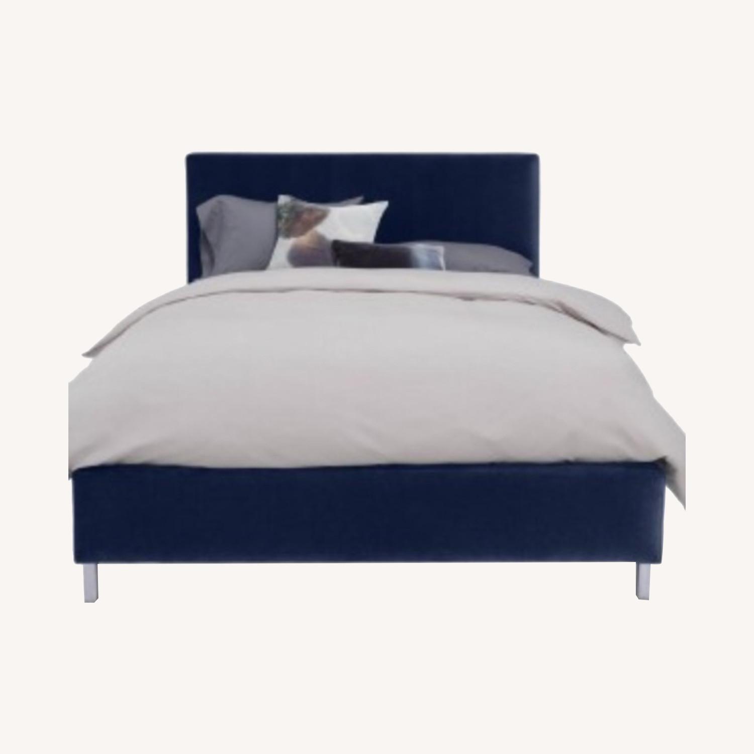 ABC Home Cobble Hill Queen Bed - image-0