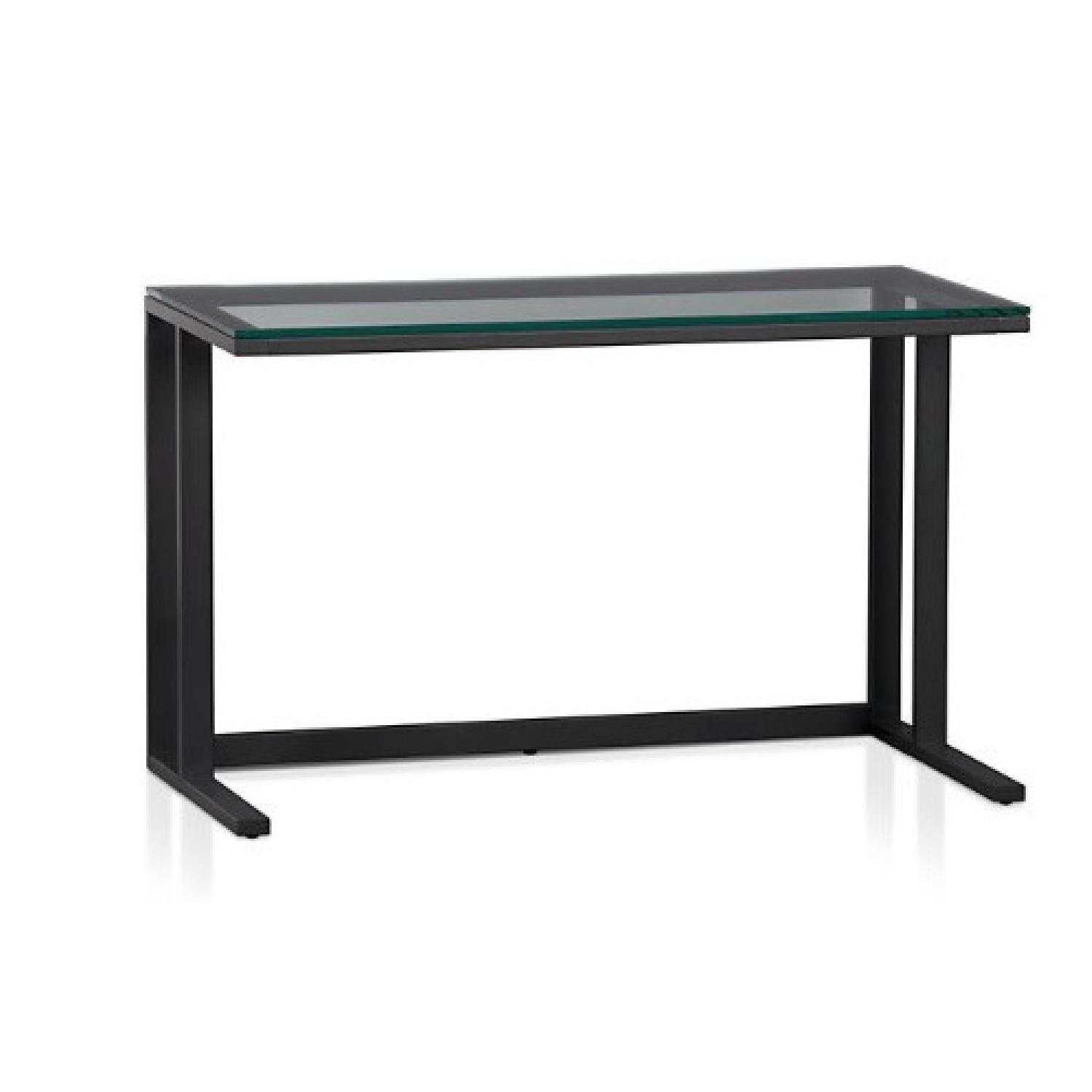 Crate & Barrel ガラス デスク Crate & Barrel Pilsen Graphite Desk - AptDeco