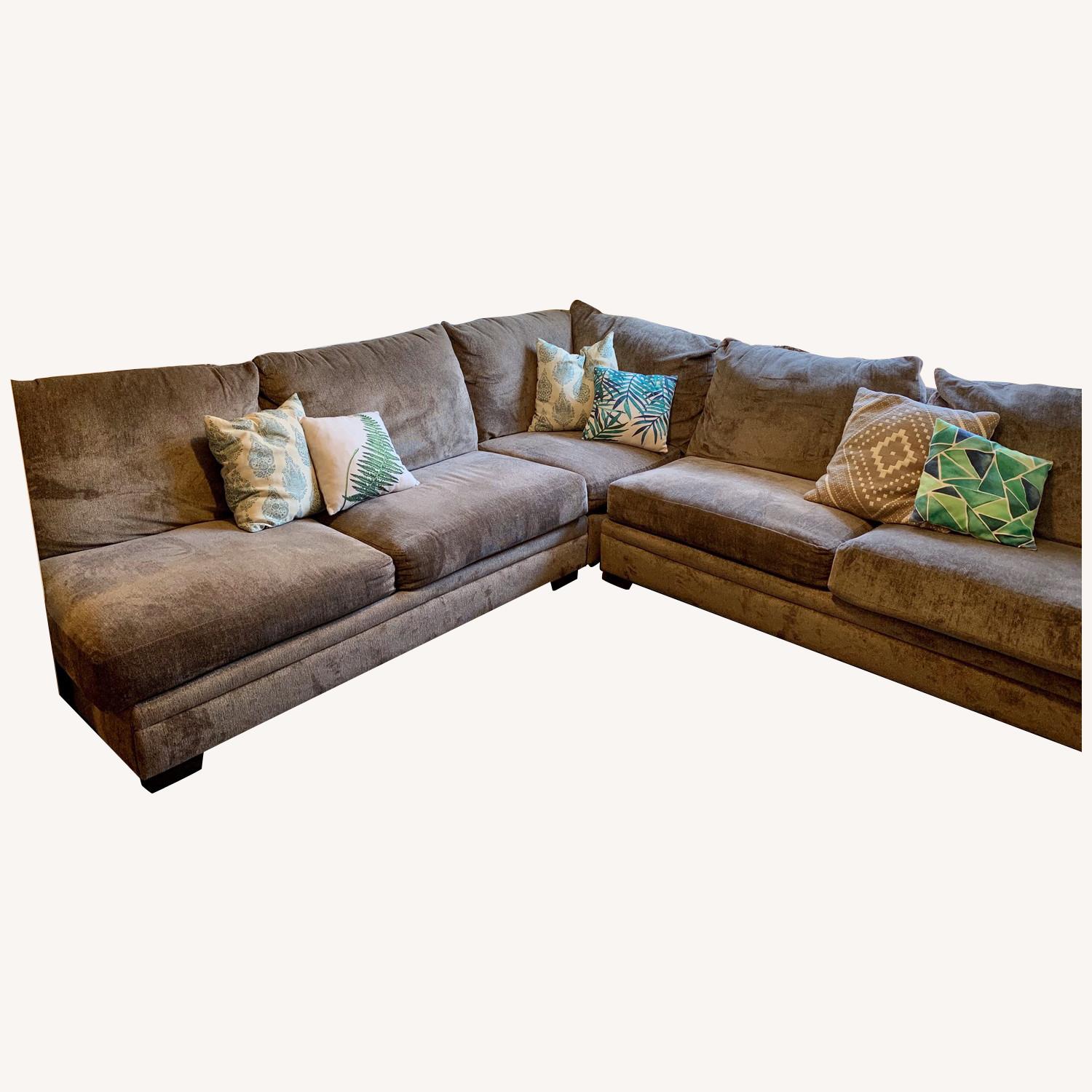 Bob's Discount Luxe 3piece Sectional Sofa AptDeco